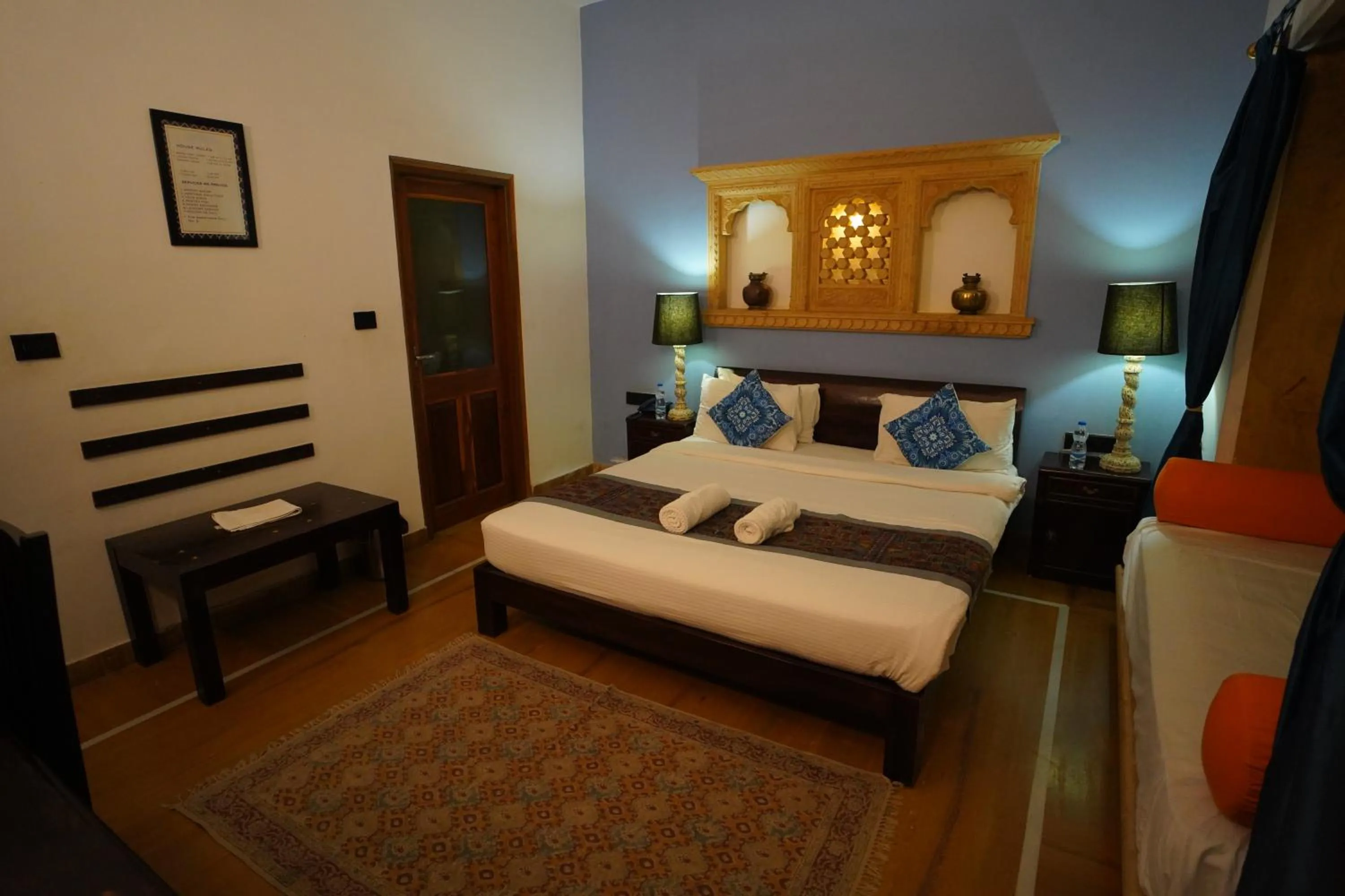 Bed in Hotel Jaisan Haveli