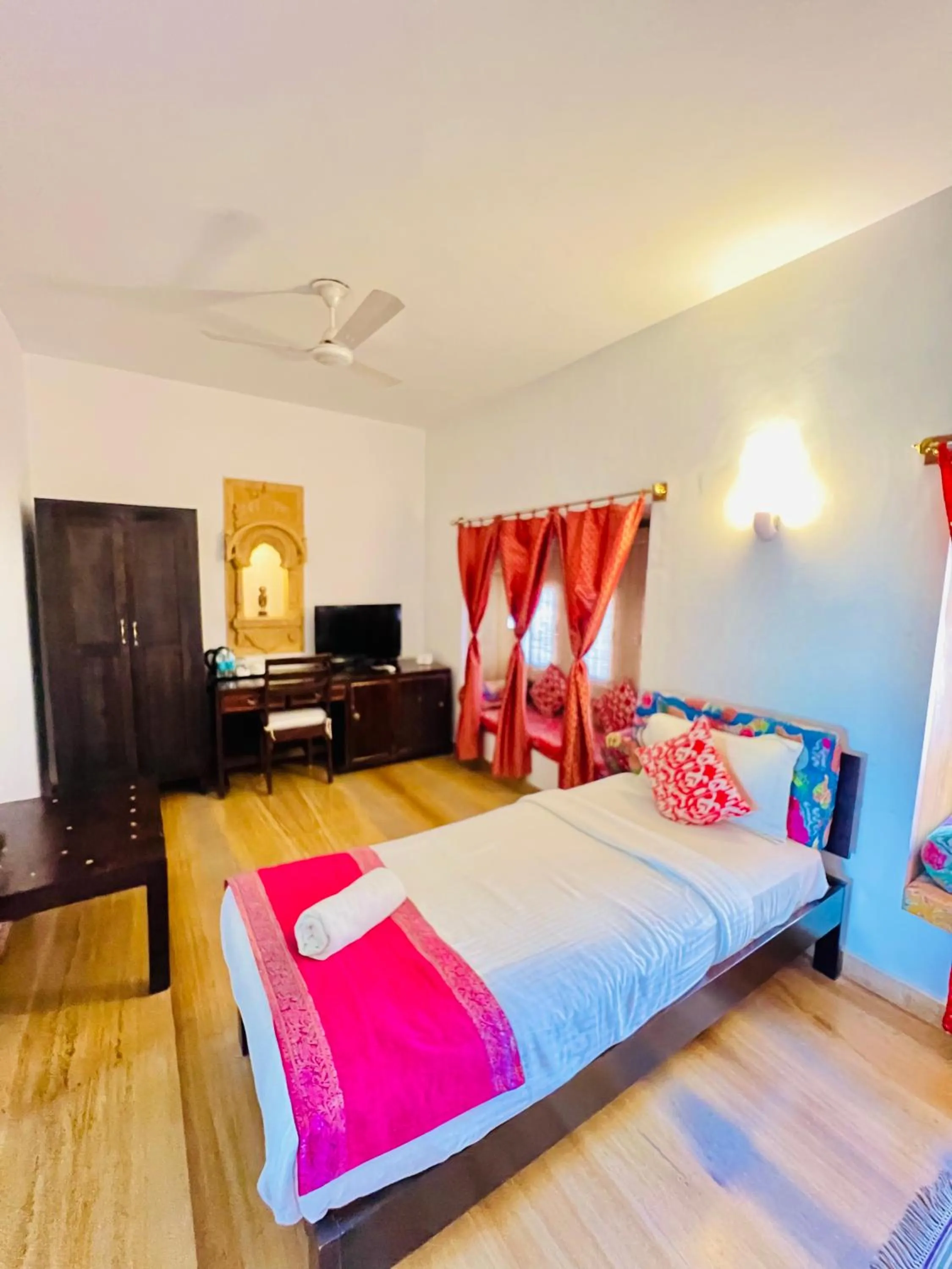 Bedroom, Bed in Hotel Jaisan Haveli