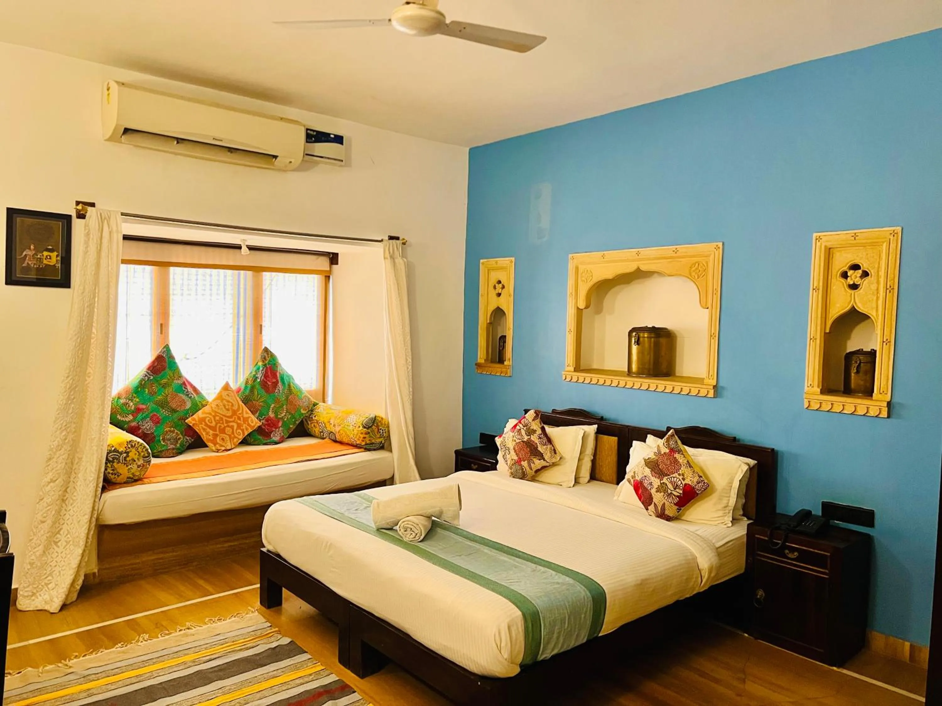 Bedroom, Bed in Hotel Jaisan Haveli