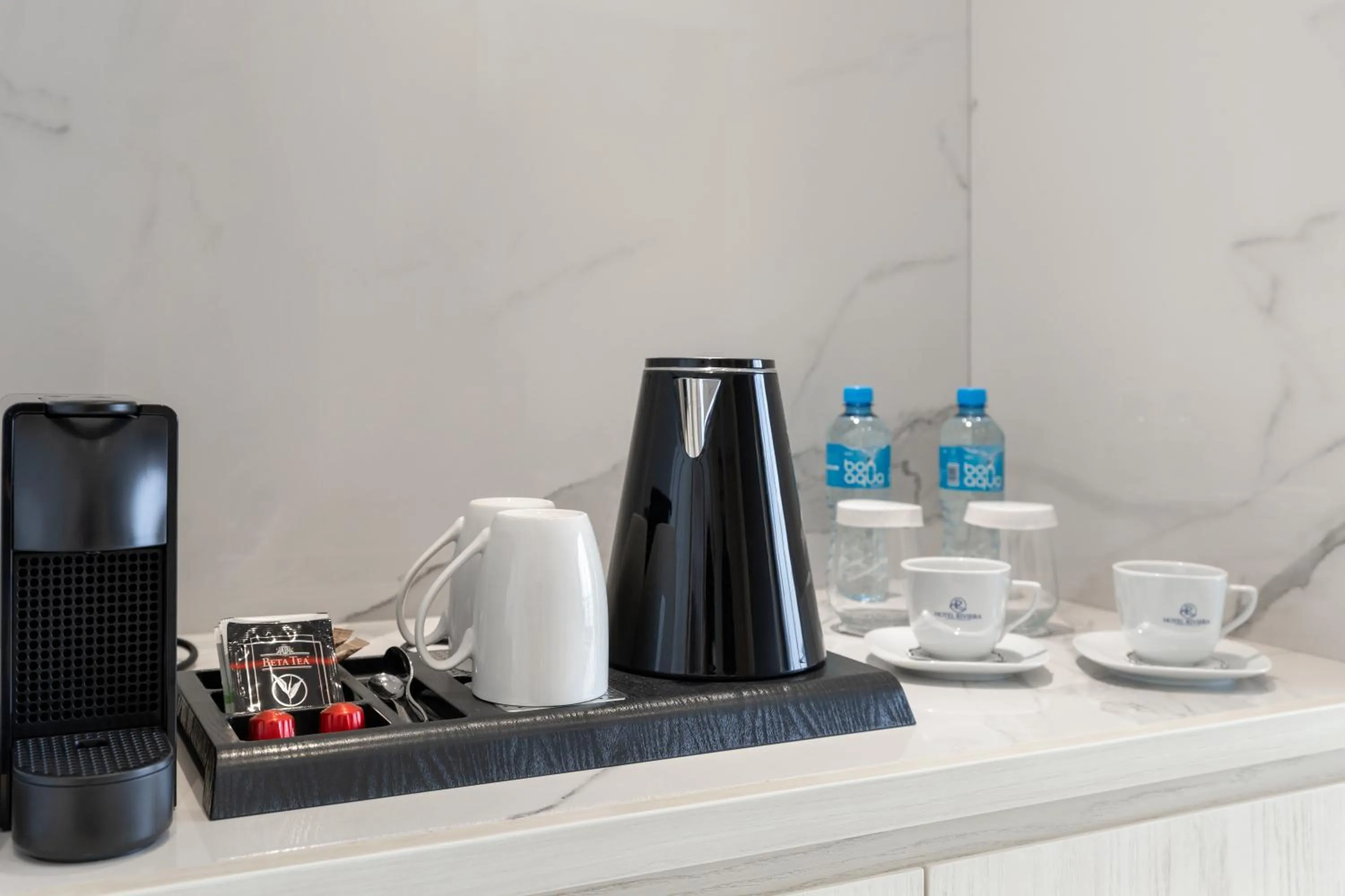 Coffee/tea facilities in Maison Riviera
