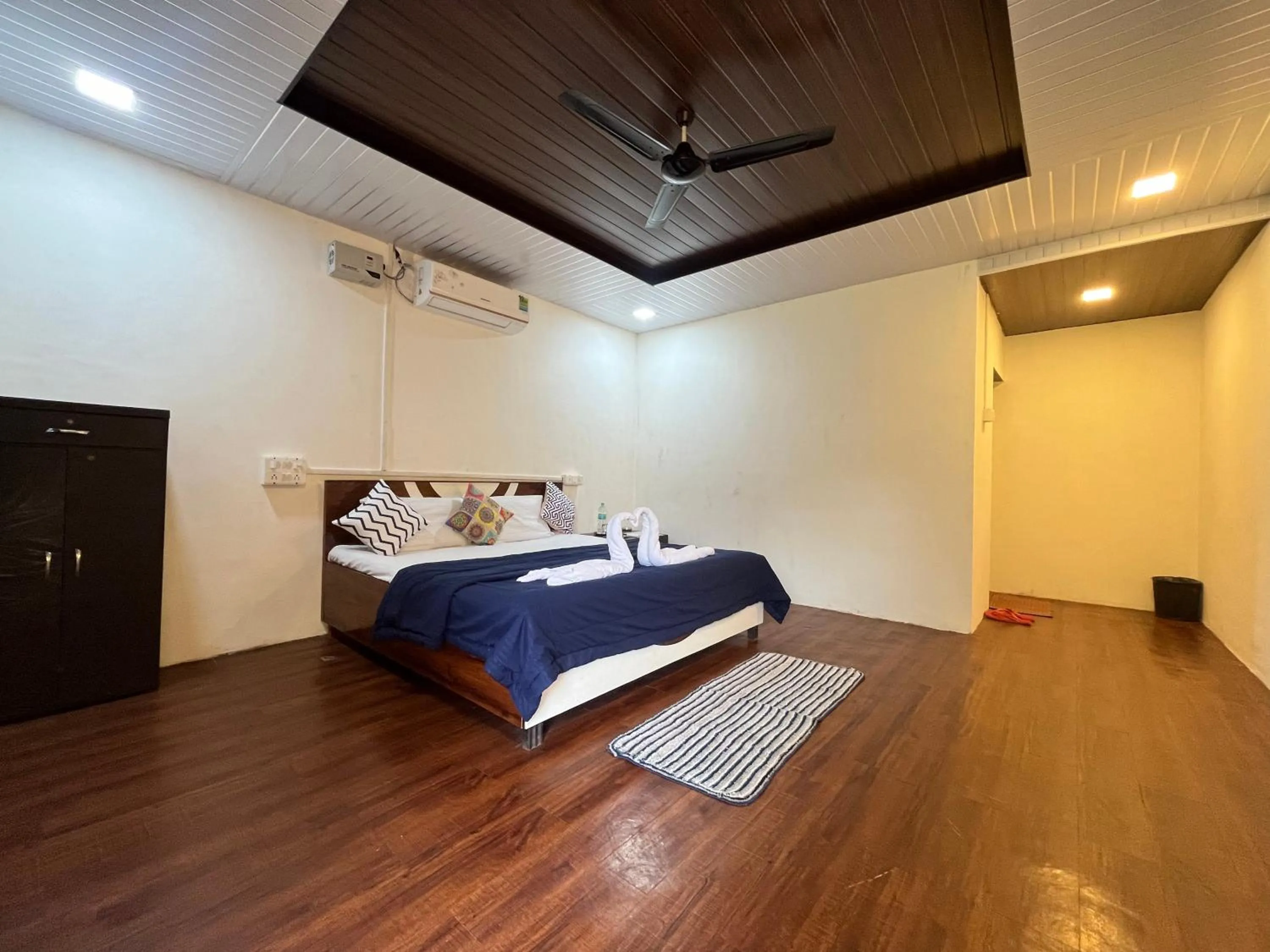 Bedroom, Bed in RK'S Resort Karjat