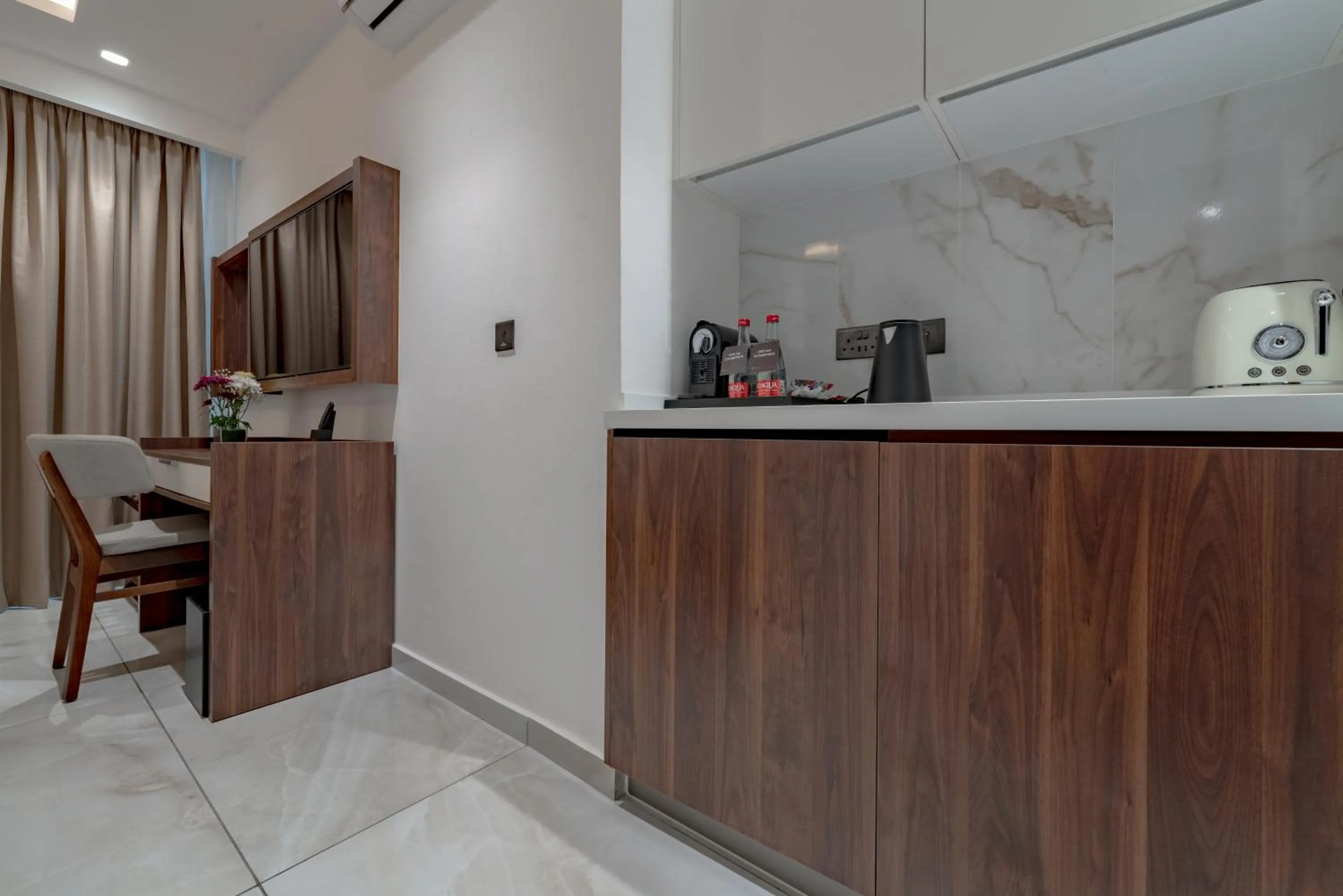 Coffee/tea facilities in The Pelican Hotel Cantonments Accra