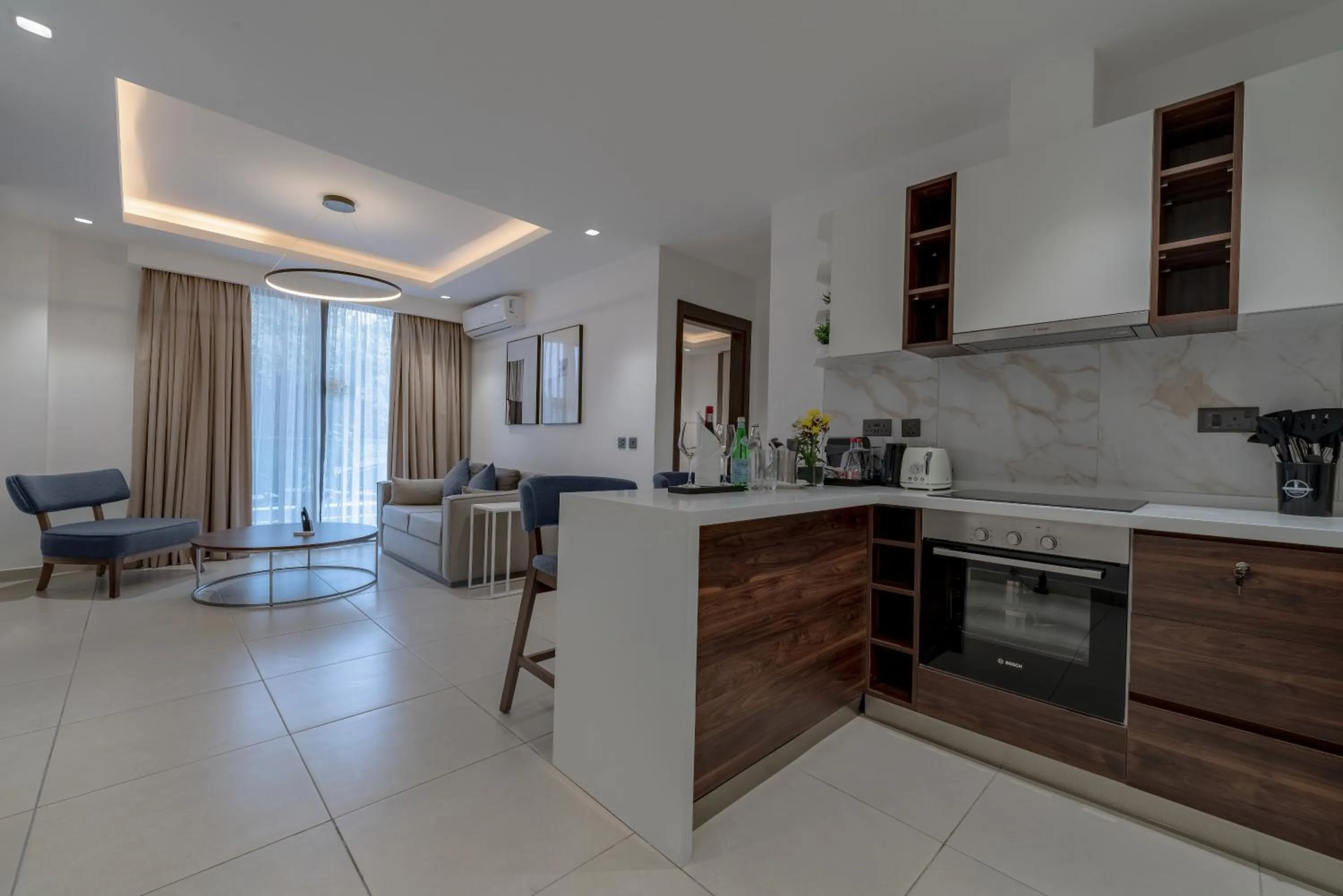 Kitchen or kitchenette in The Pelican Hotel Cantonments Accra