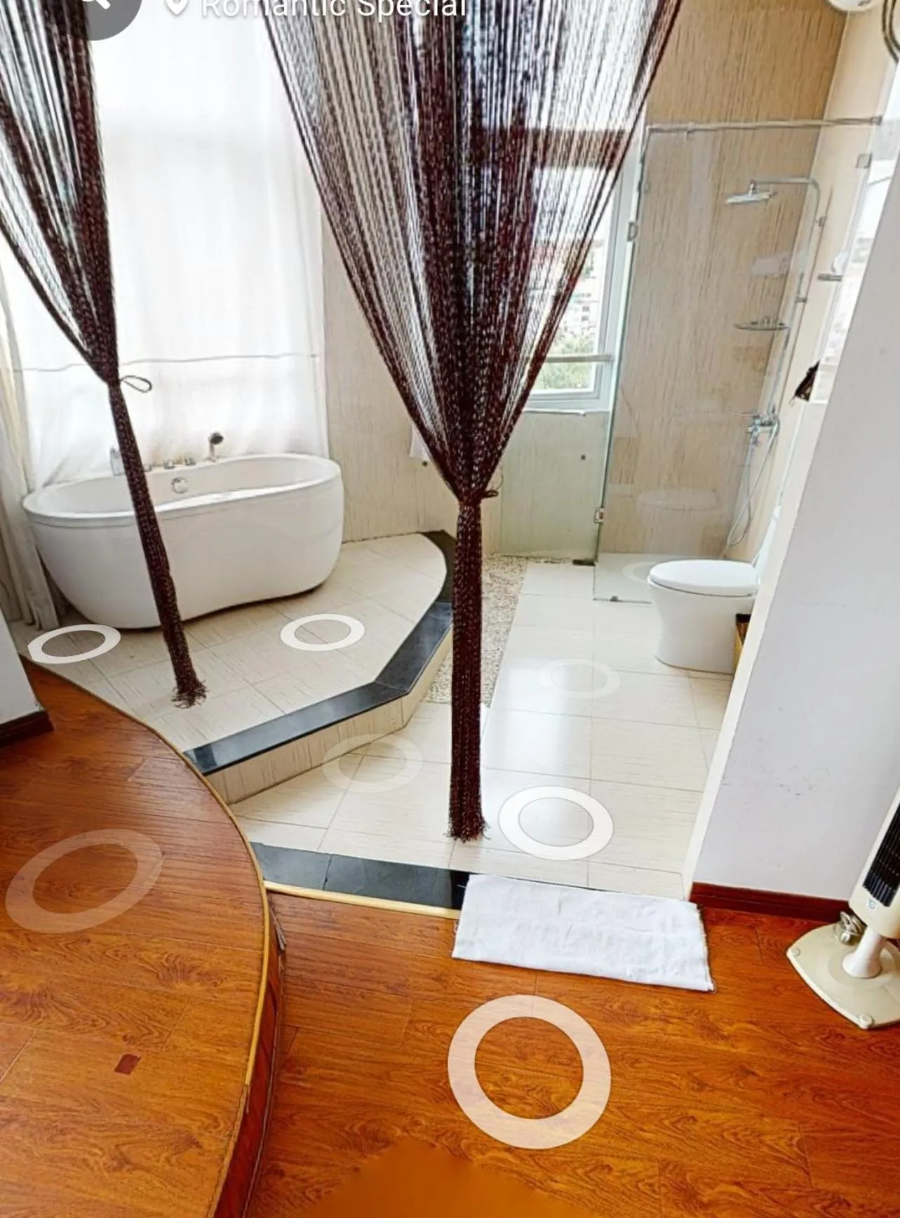 Shower in Pho Nui Hotel