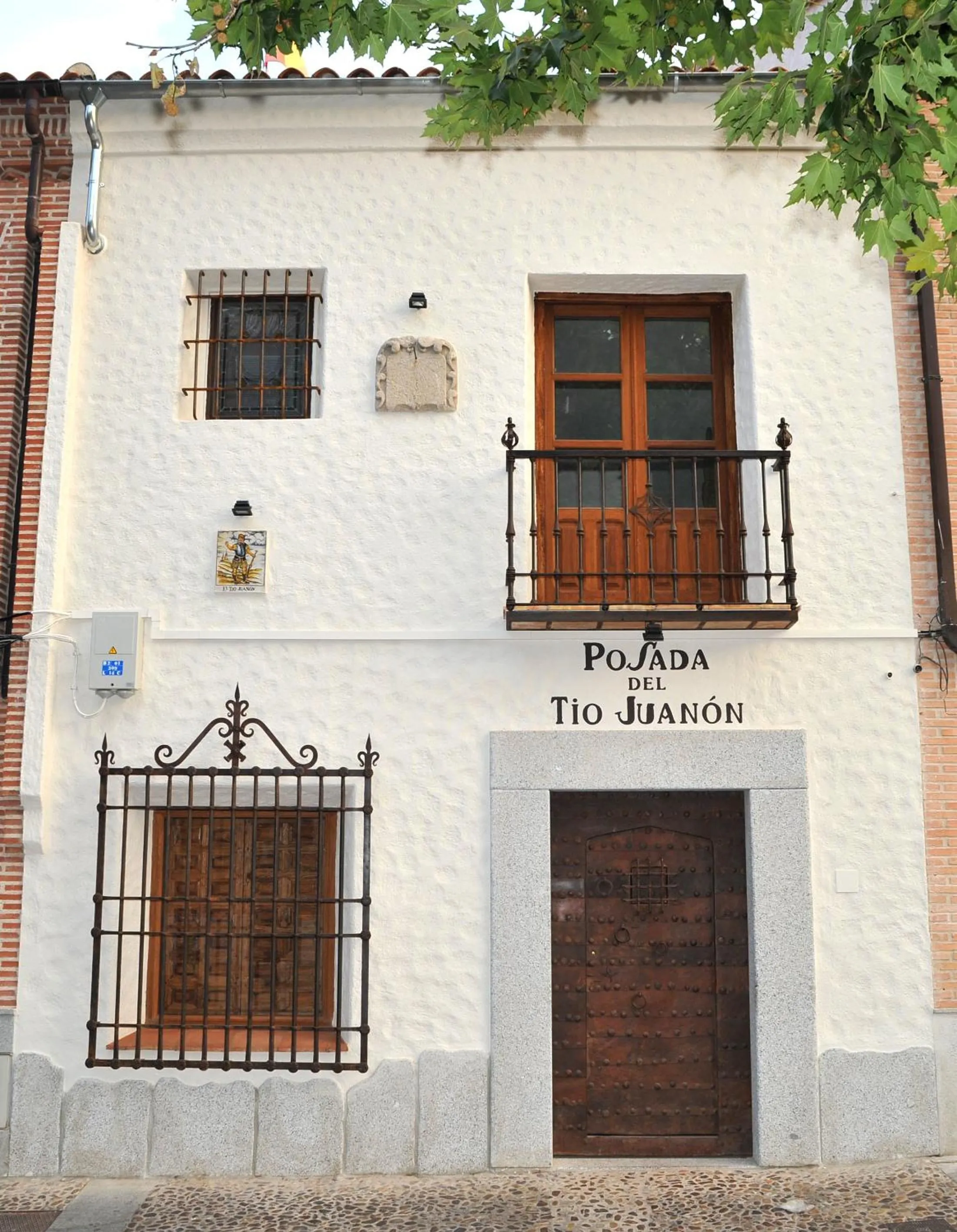 Facade/entrance in Posada del Tio Juanón