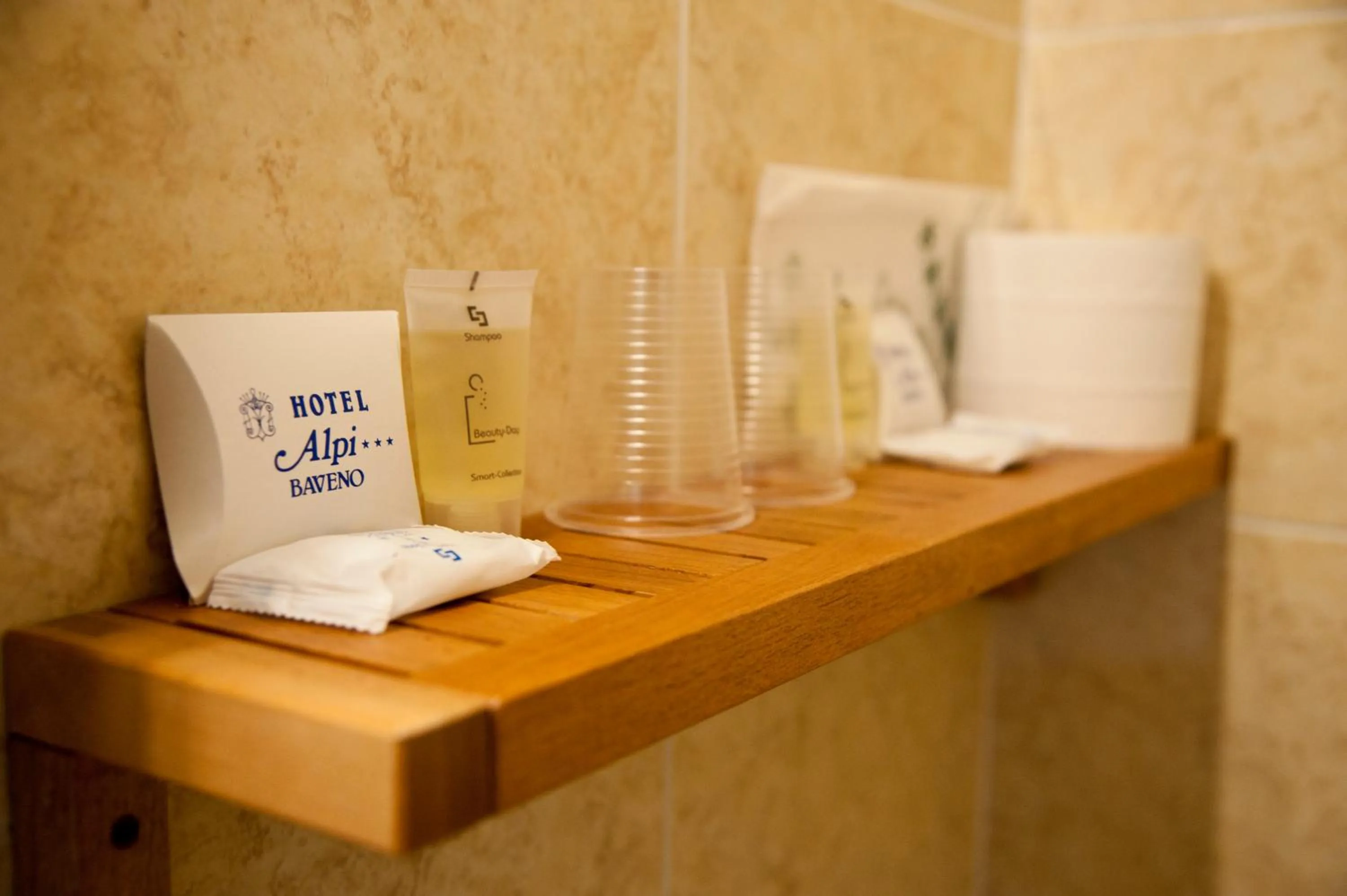 Bathroom in Hotel Alpi