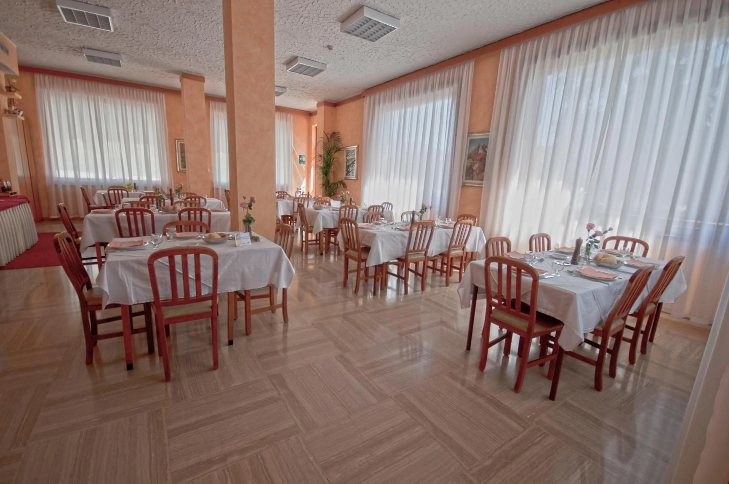 Restaurant/places to eat in Hotel Alpi
