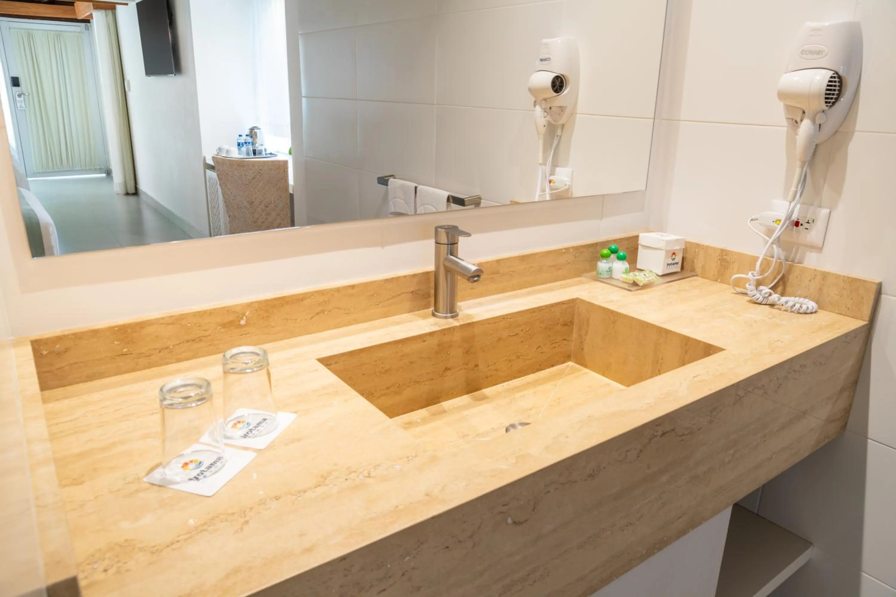 Shower in Hotel Irotama Bungalows & Bohios