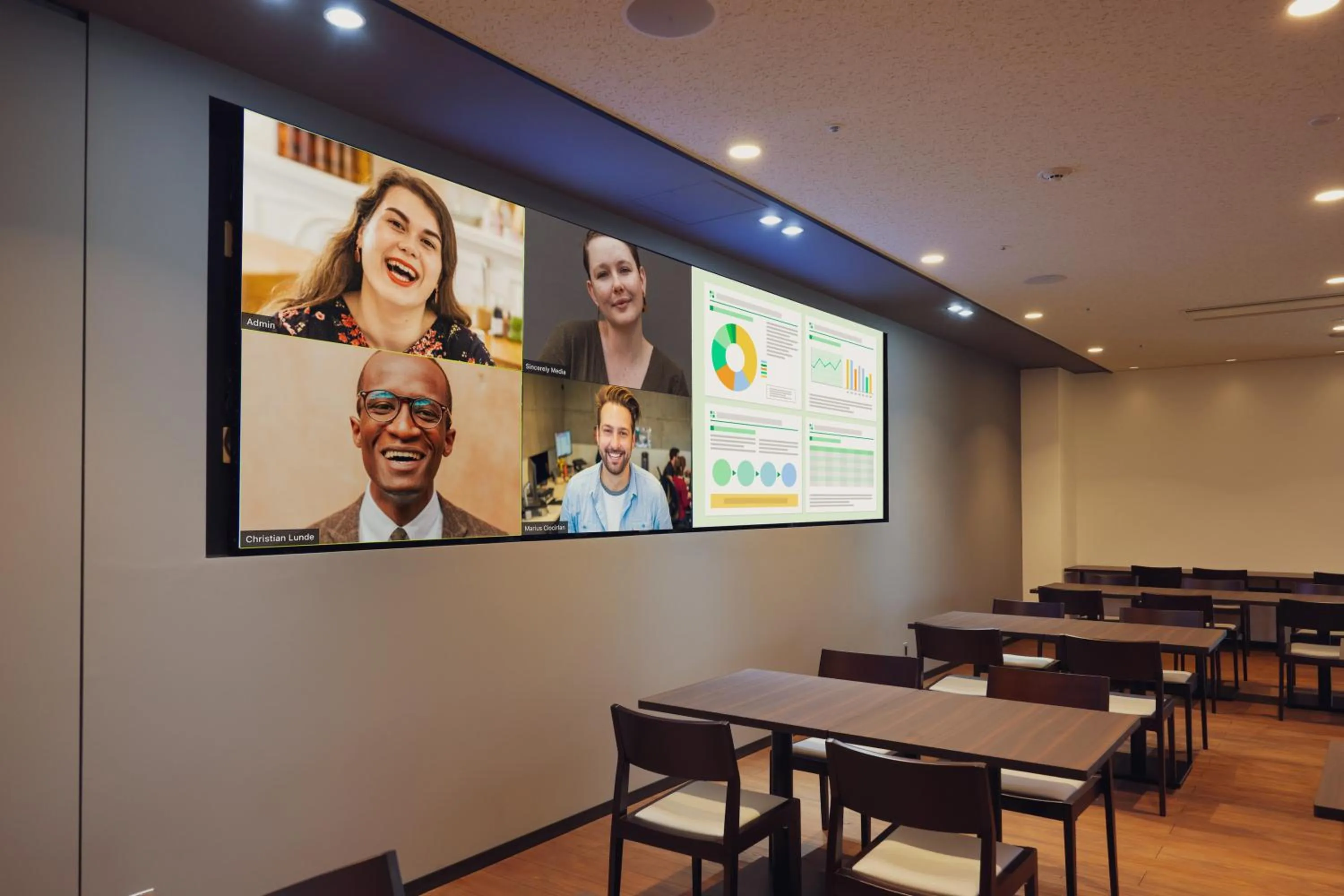 Restaurant/places to eat in Hotel ARU KSP