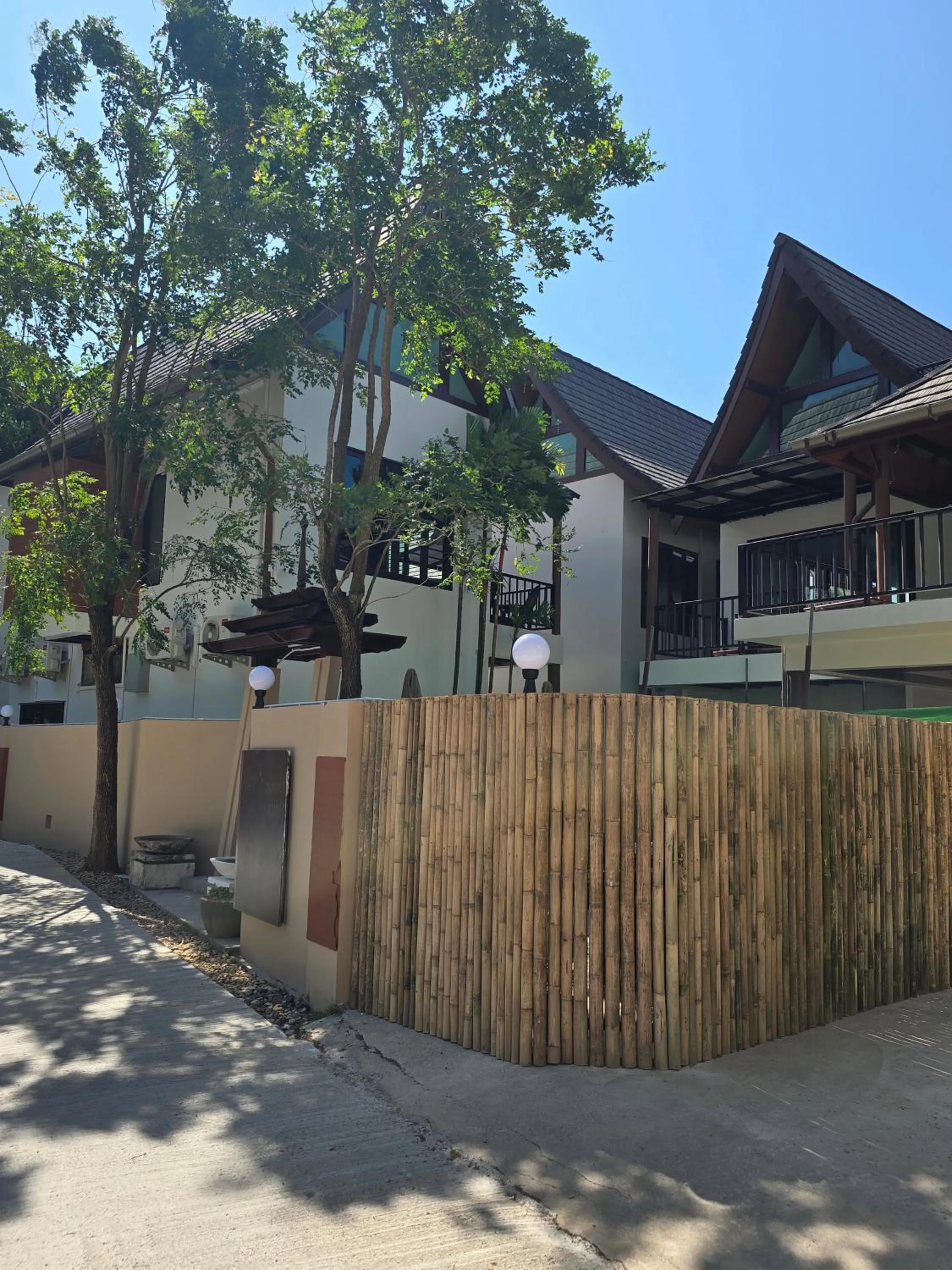 Property building in Blue Palm Residence Kata