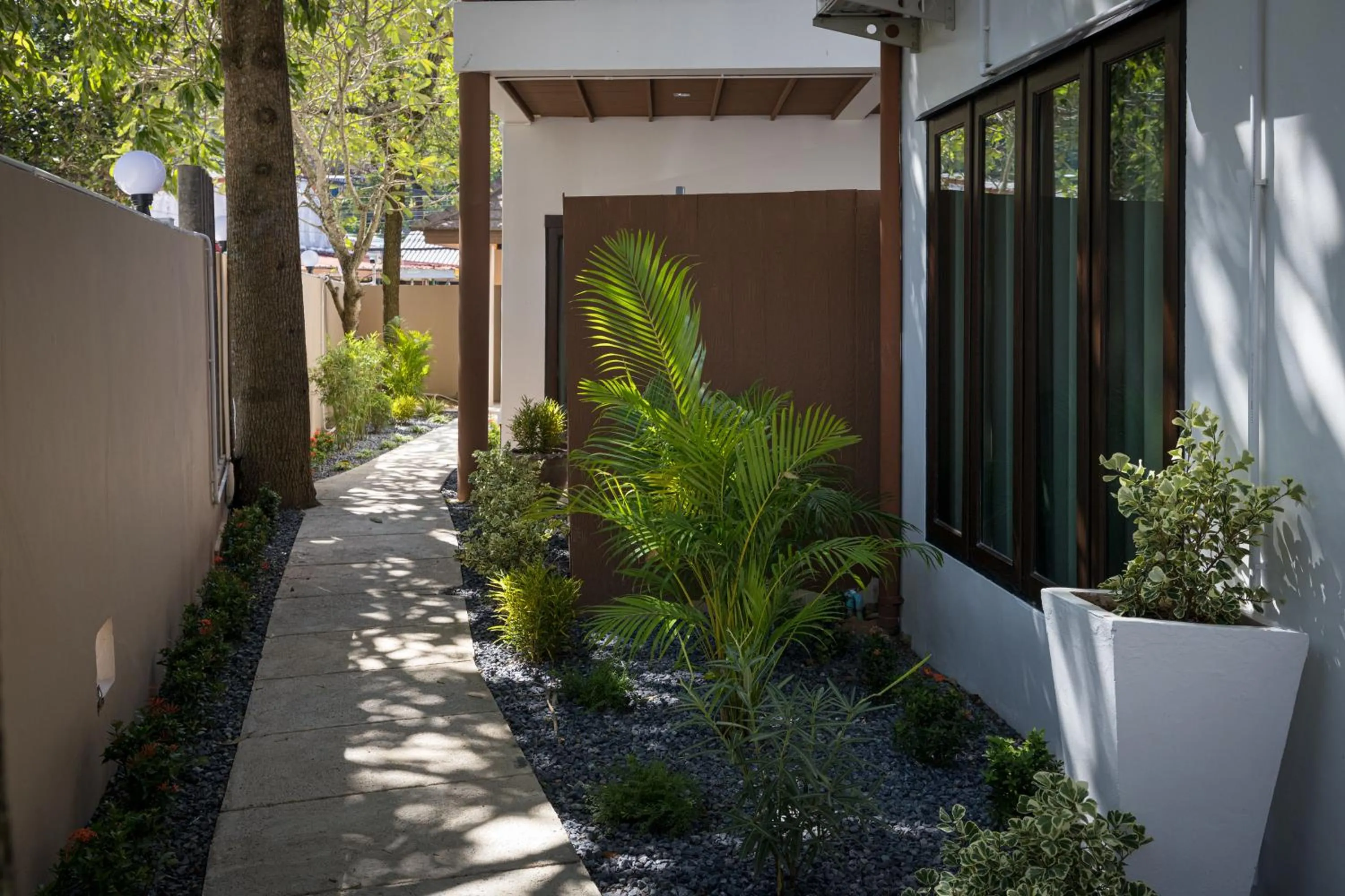 Spring in Blue Palm Residence Kata