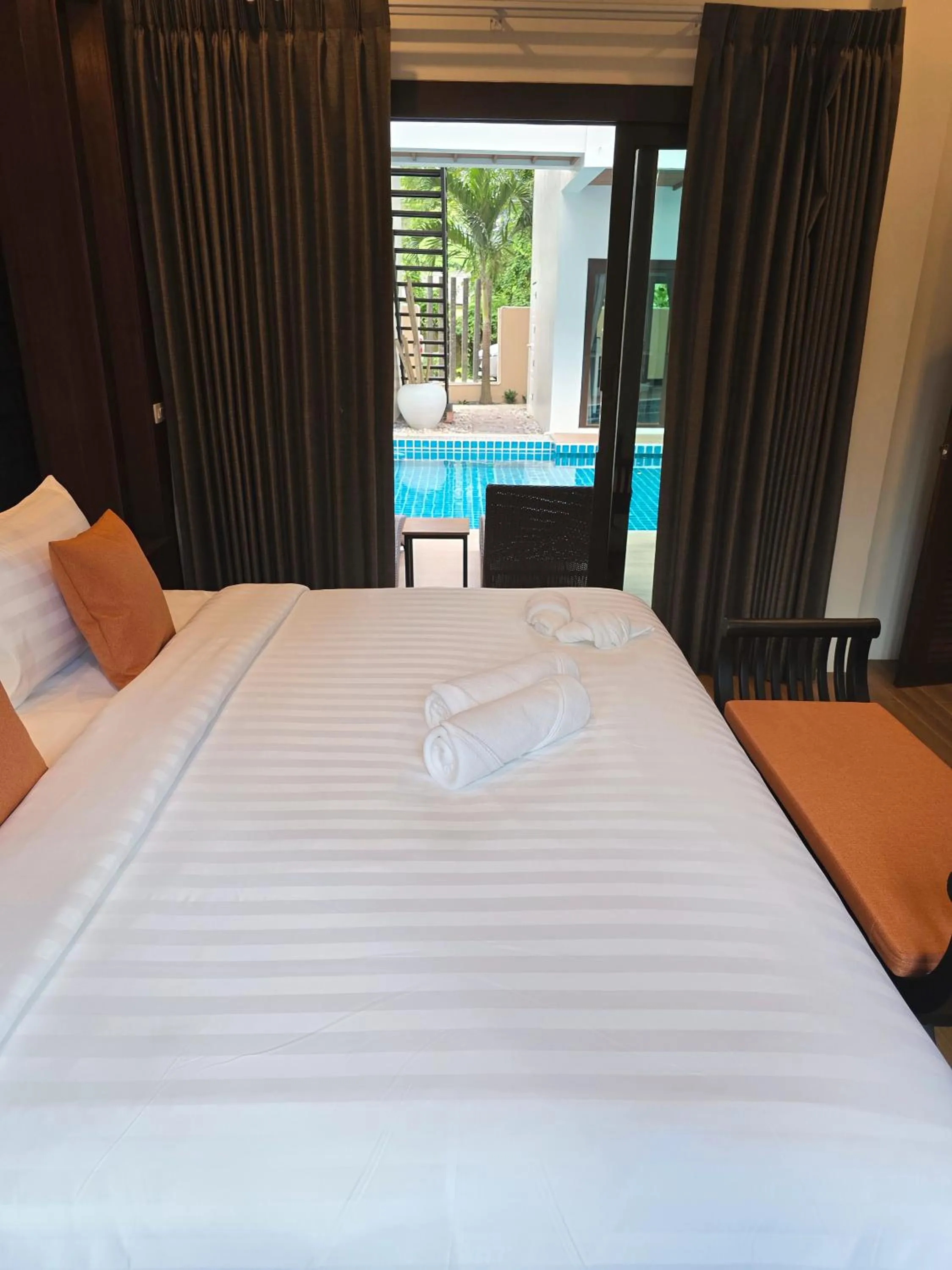 Bed in Blue Palm Residence Kata