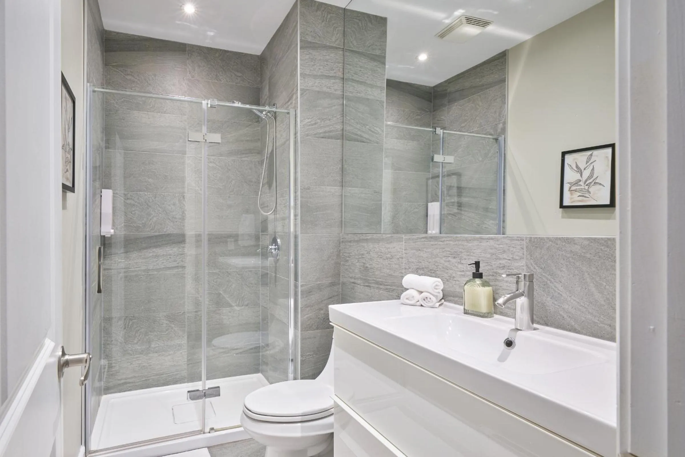Shower in MTLVacationRentals - The FabFour