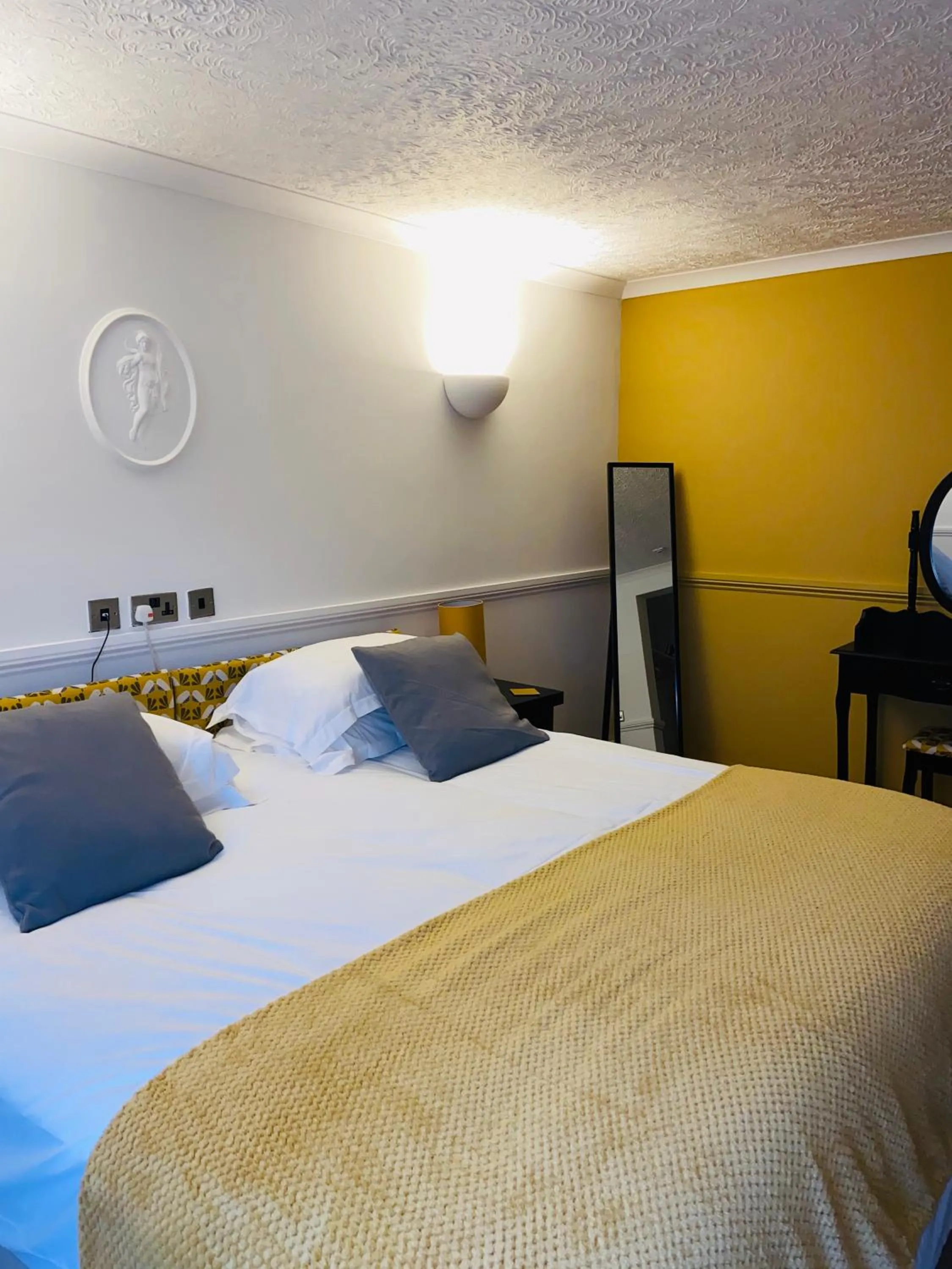 Bed in Old Rectory Country Hotel