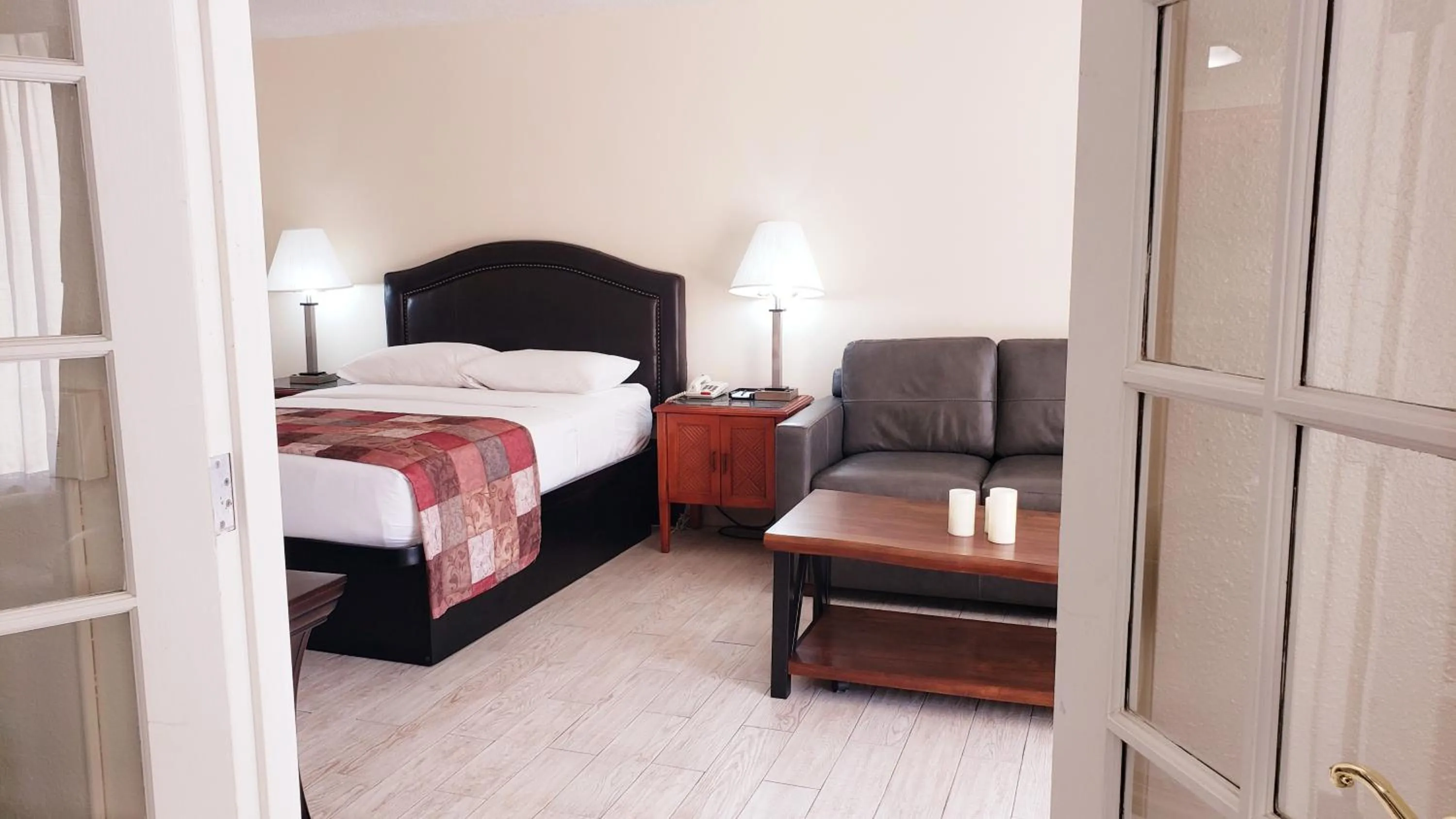 Photo of the whole room, Bed in Simple Rewards Inn