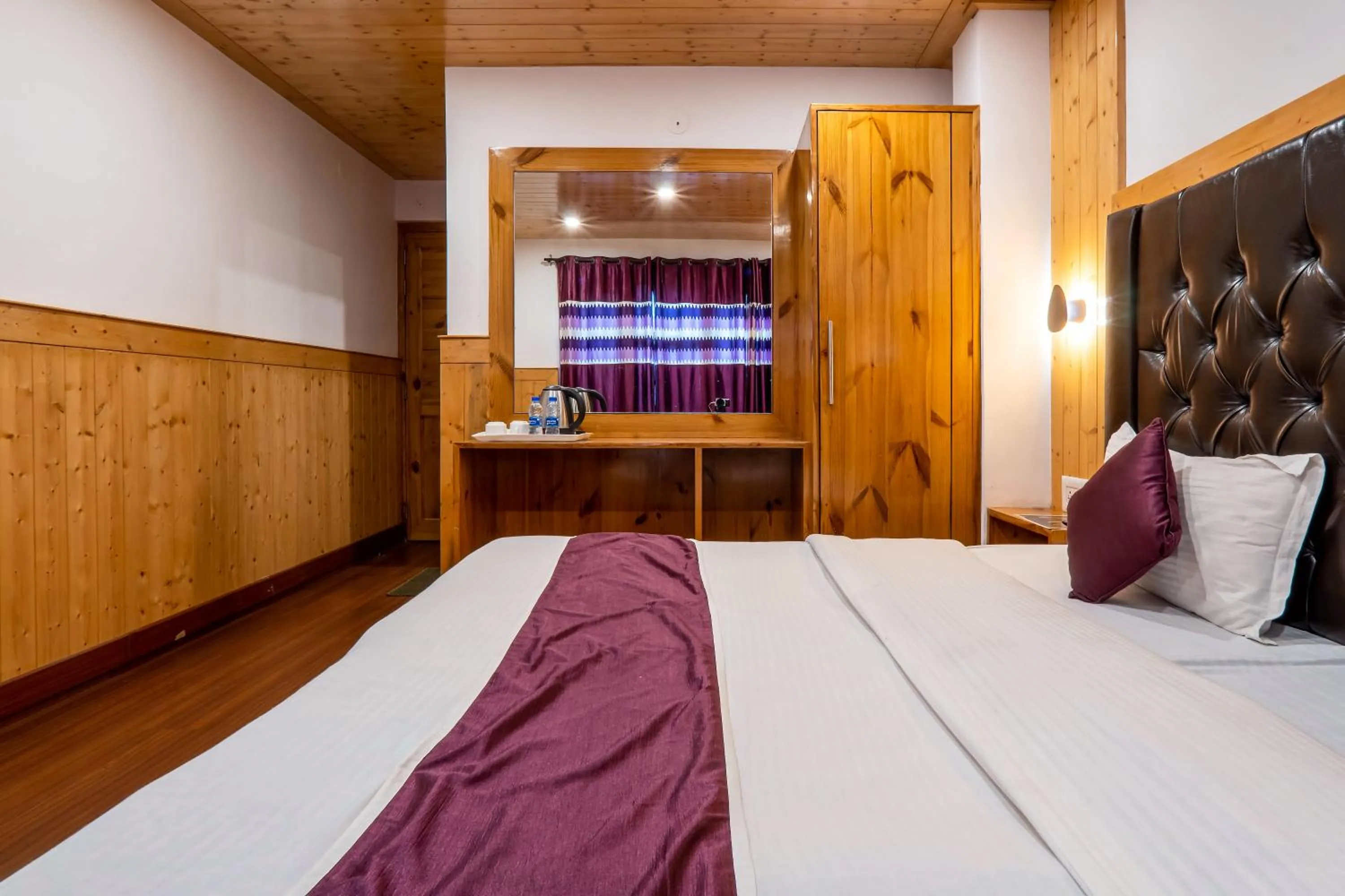 Bed in Windsor the mall