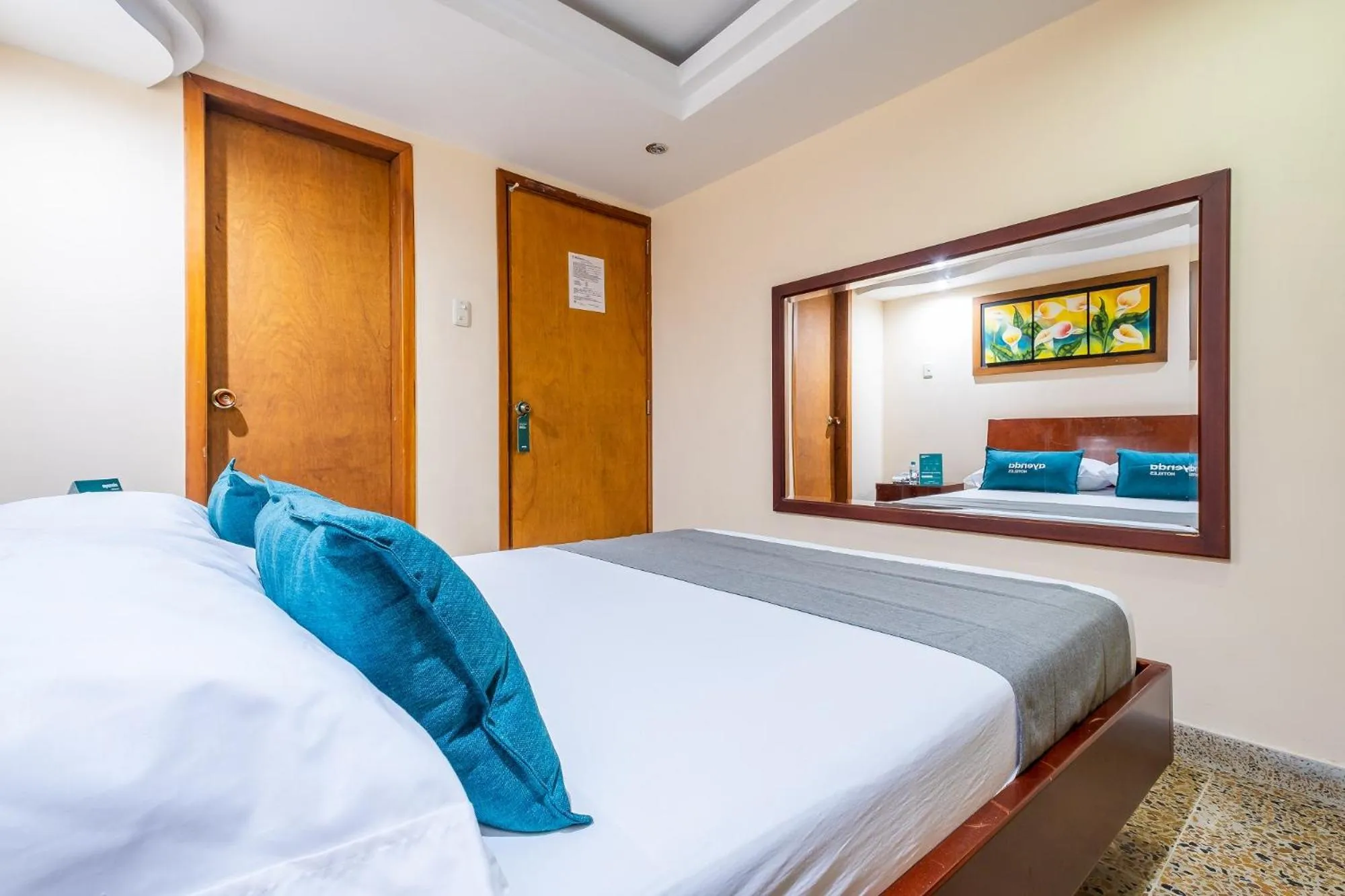 Bed in Hotel Almirante