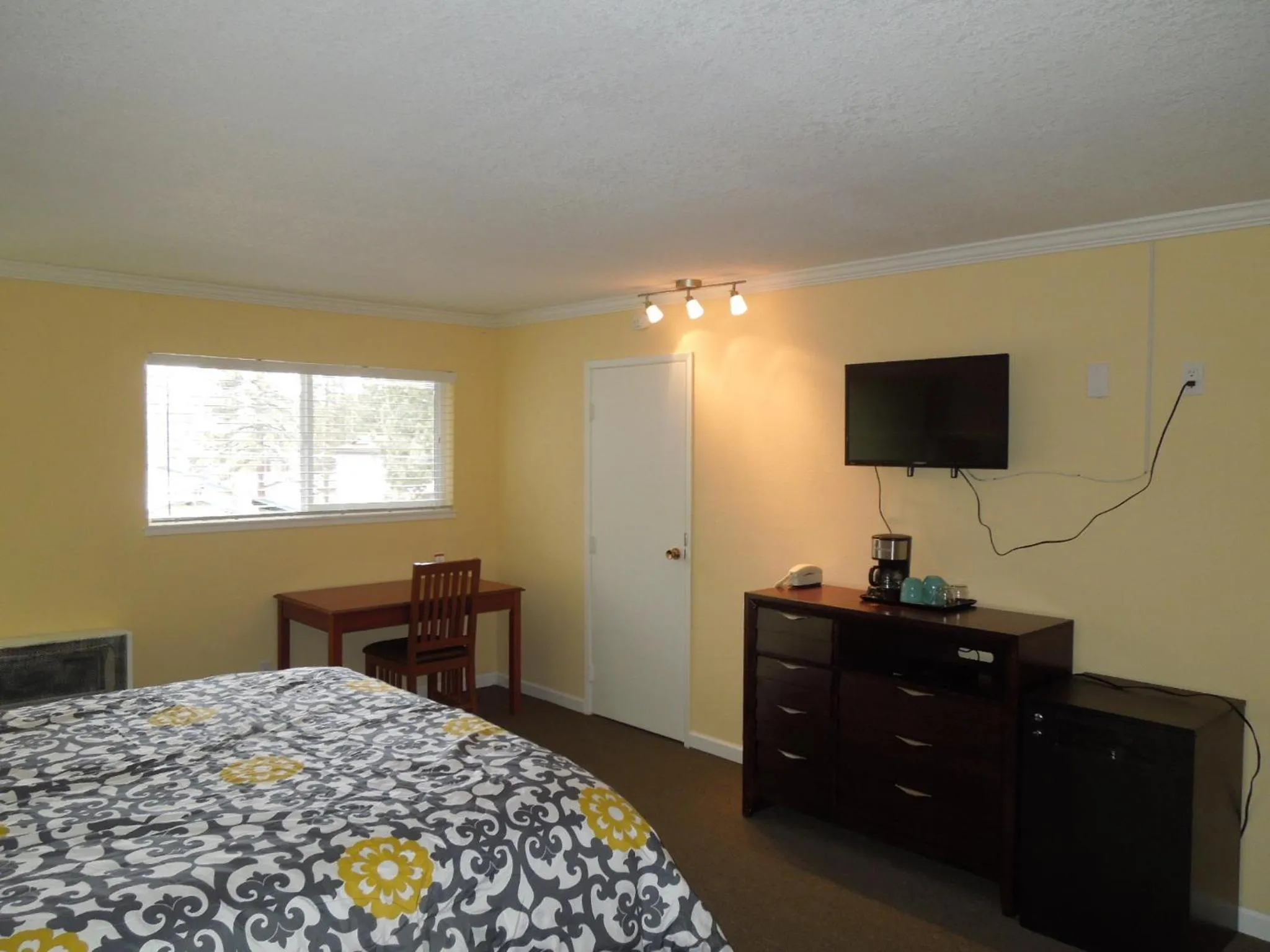 Bed in Tea Garden Lodge