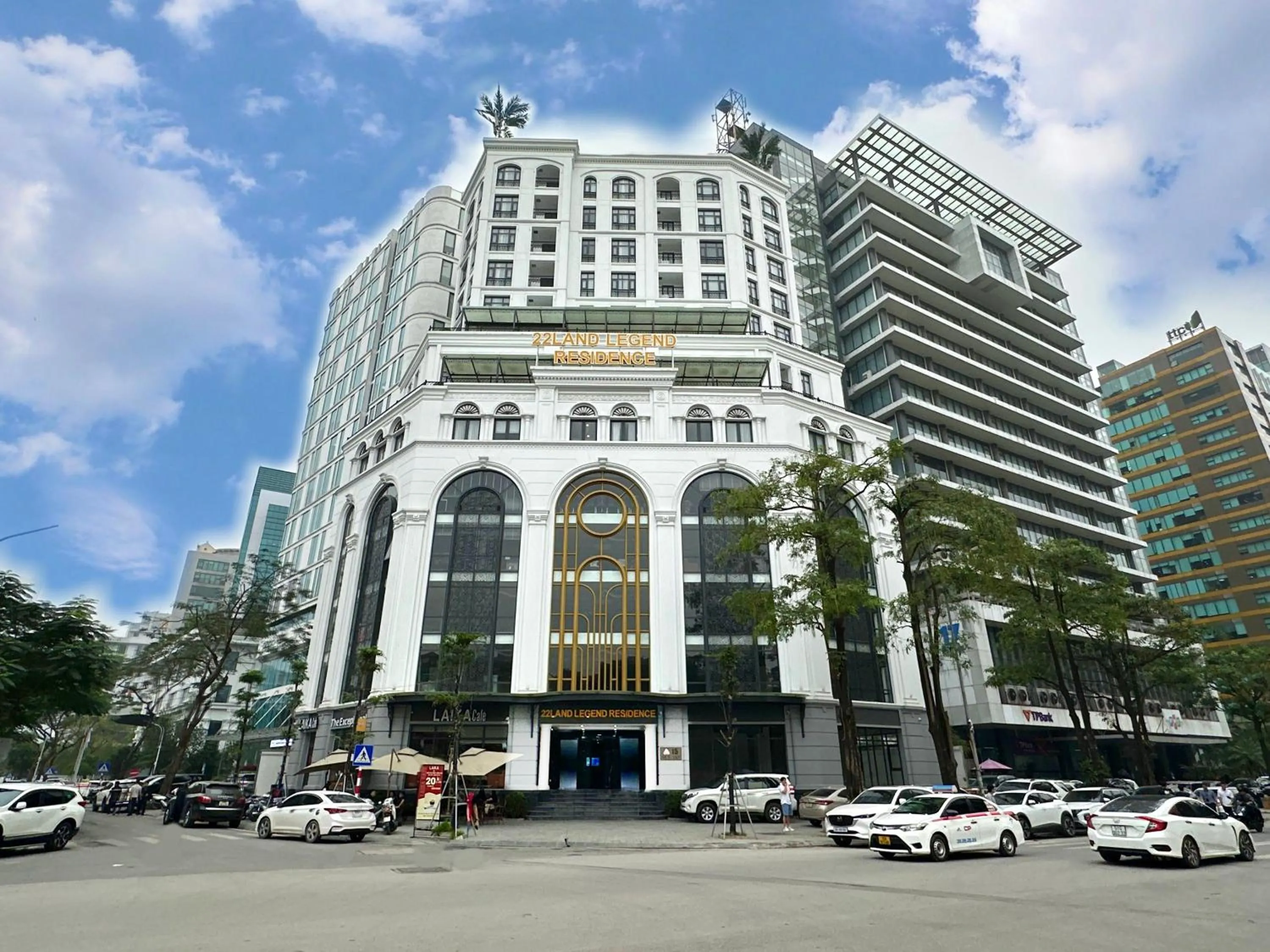 Property building in 22Land Legend Hotel & Residence