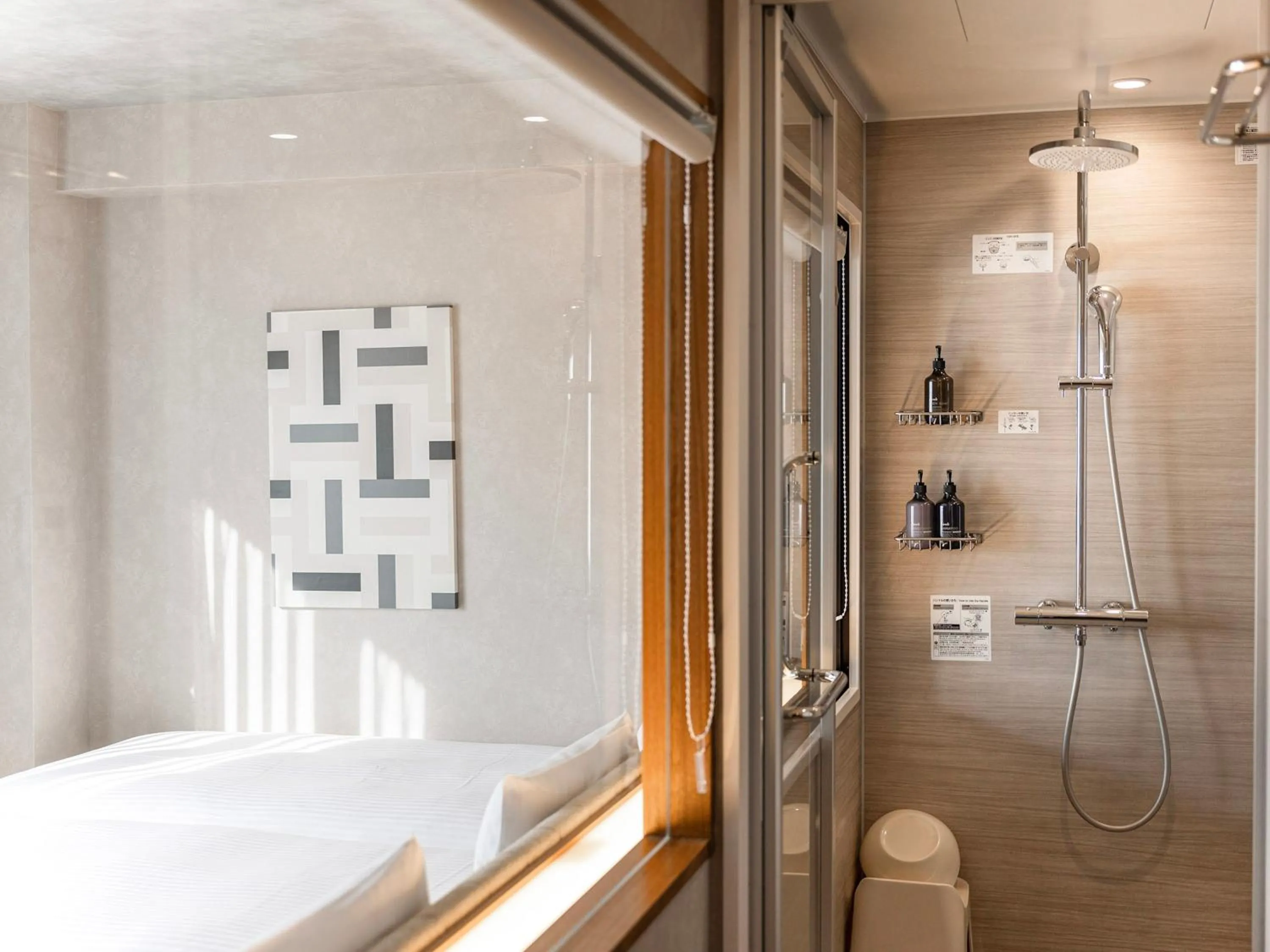 Photo of the whole room in LACER OKINAWA NAHA Miebashi