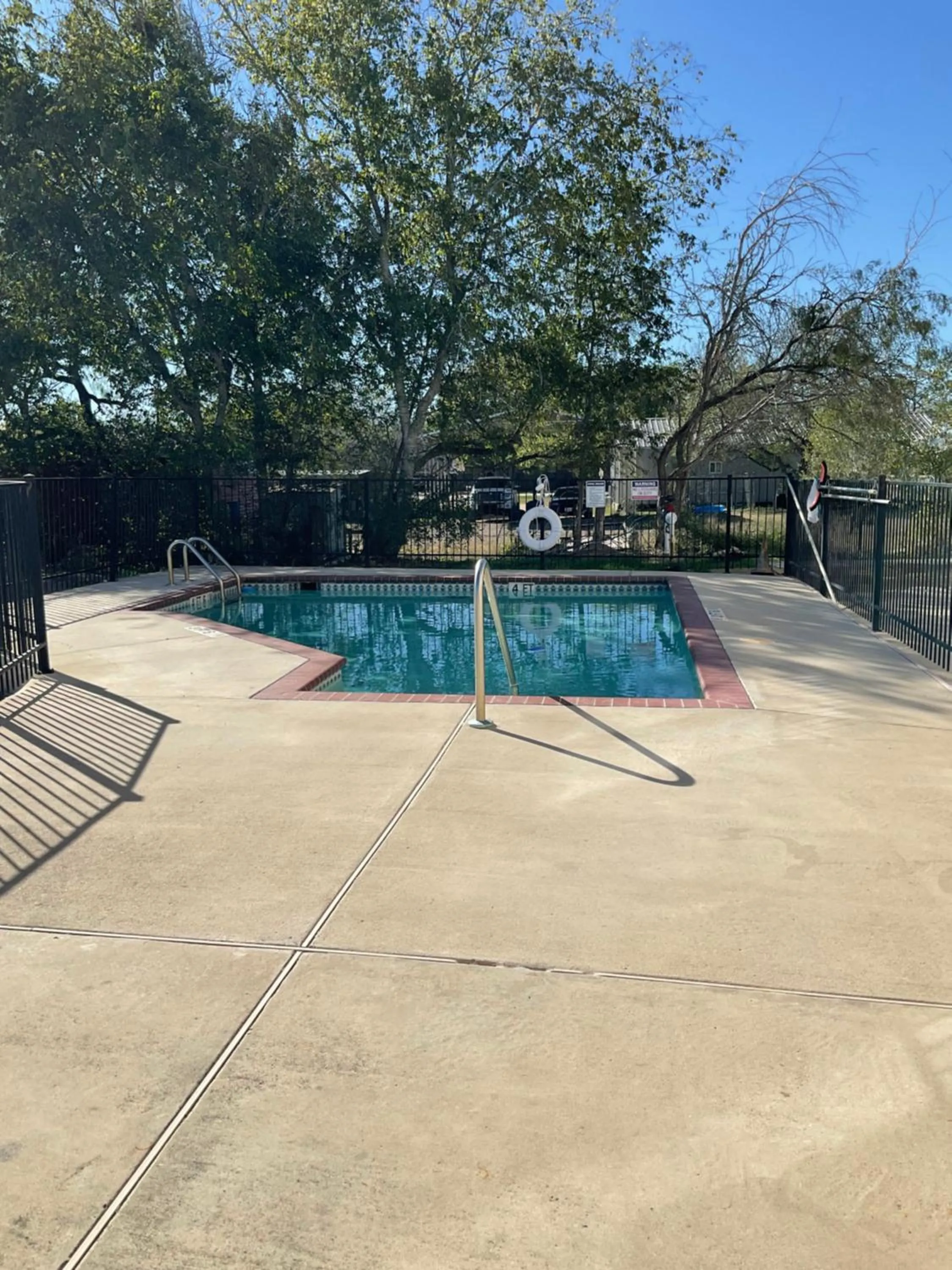 Pool view in Yorktown Inn and Suites