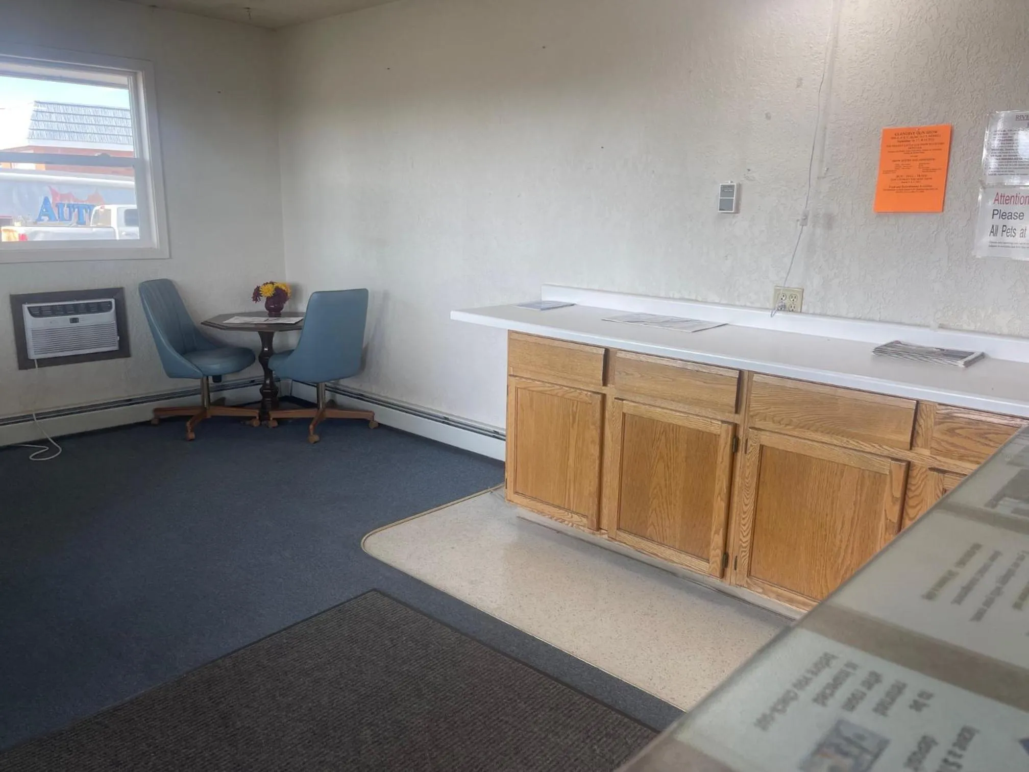 Lobby or reception in Riverside Inn