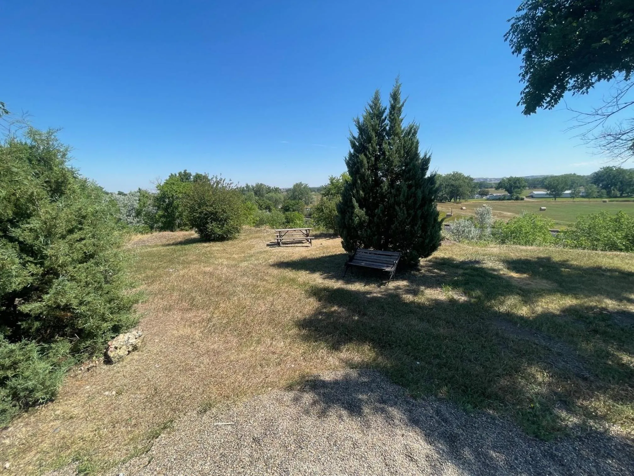 Natural landscape in Riverside Inn