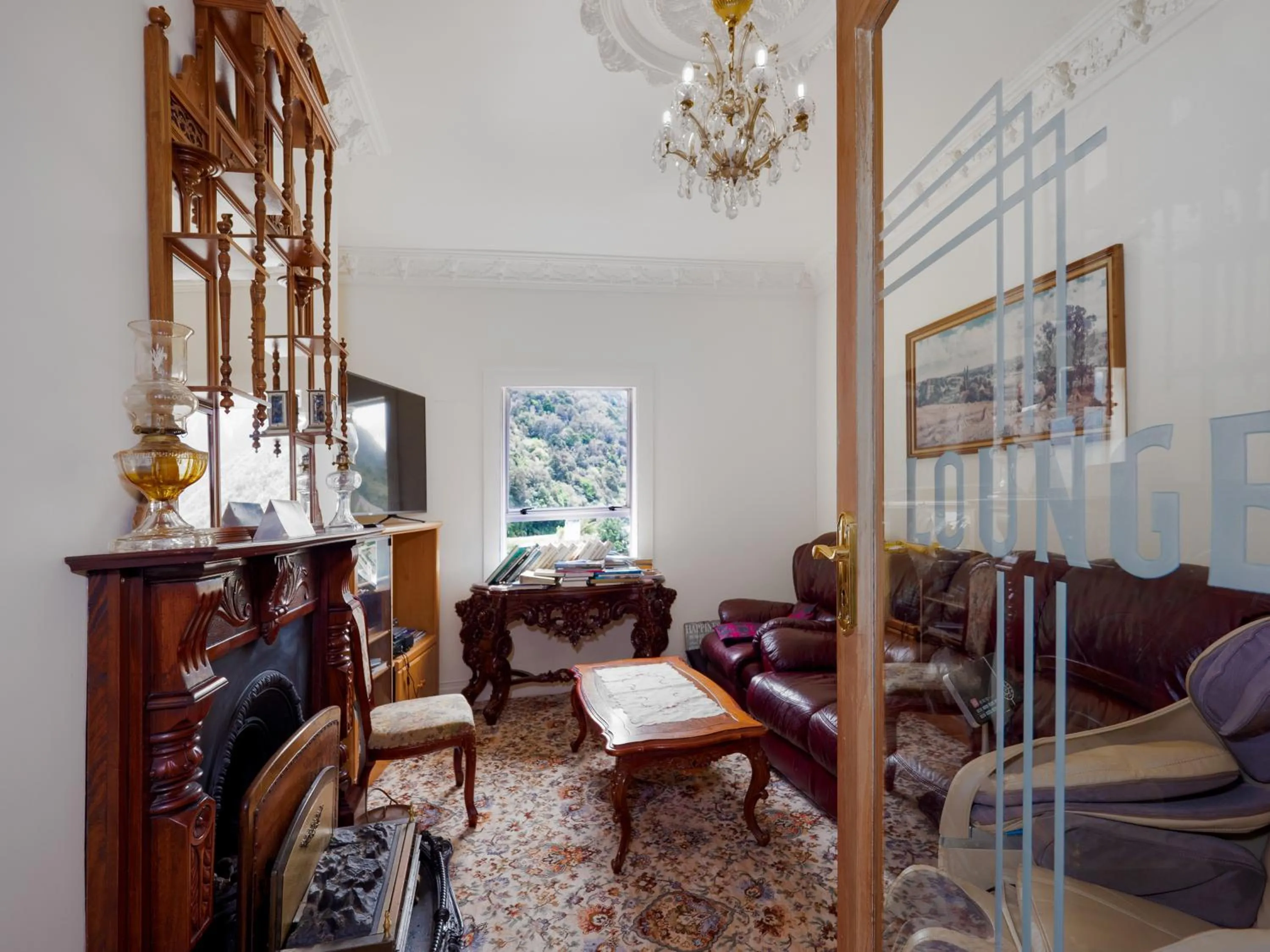 Coffee/tea facilities in Otira Stagecoach Hotel