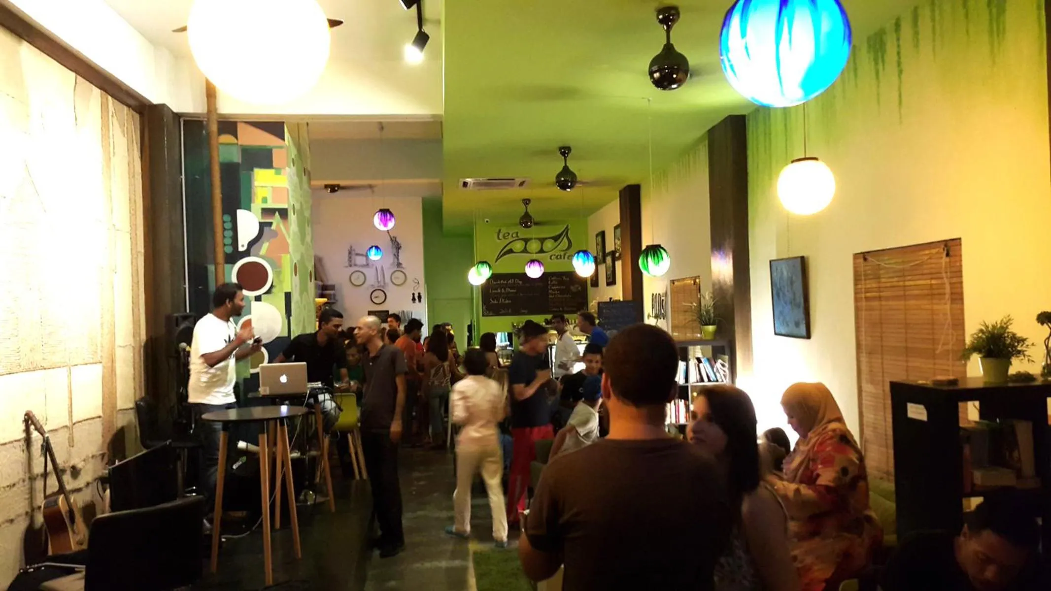 Restaurant/places to eat in PODs The Backpackers Home & Cafe, Kuala Lumpur