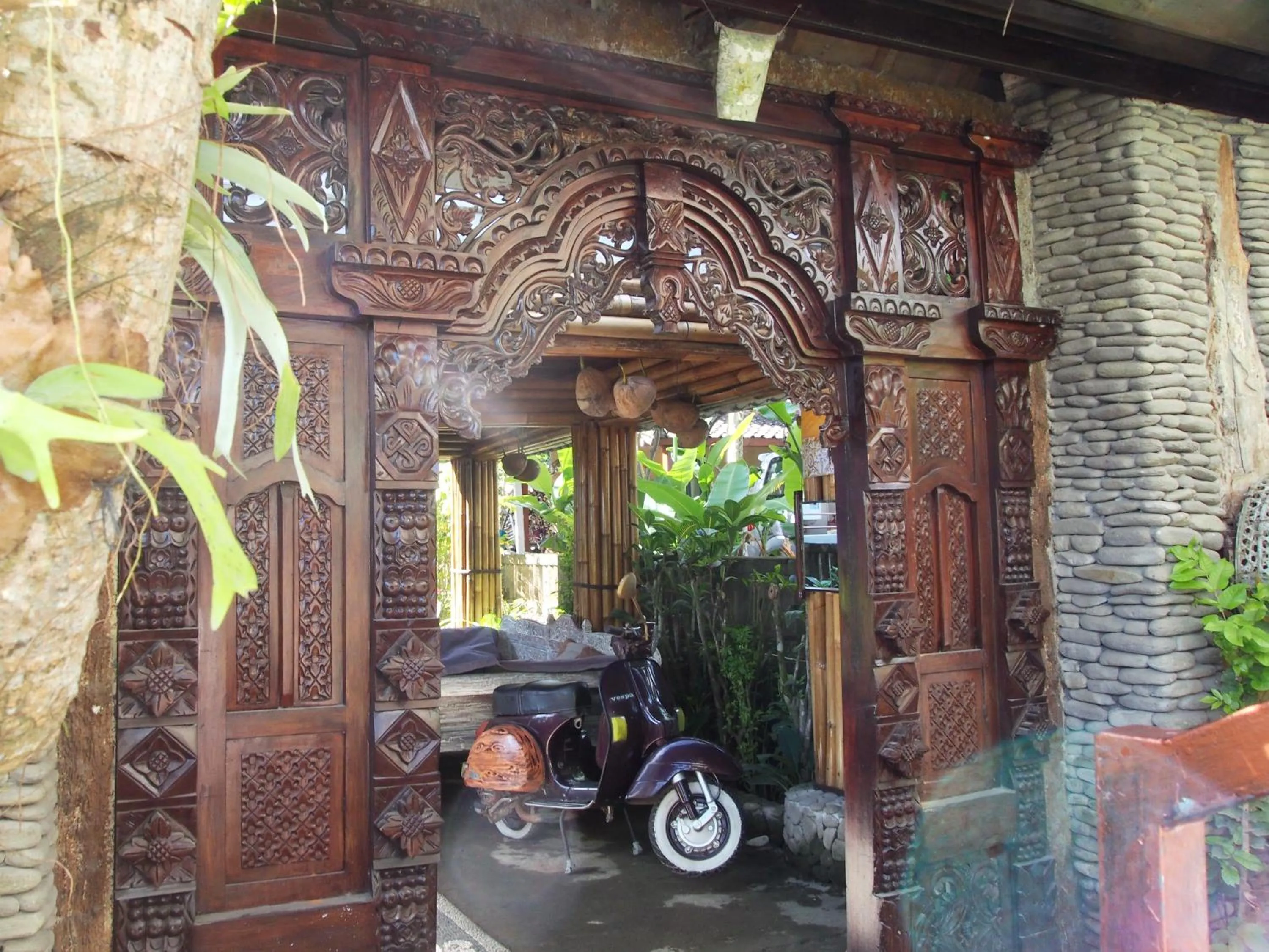 Facade/entrance in Junjungan Suite