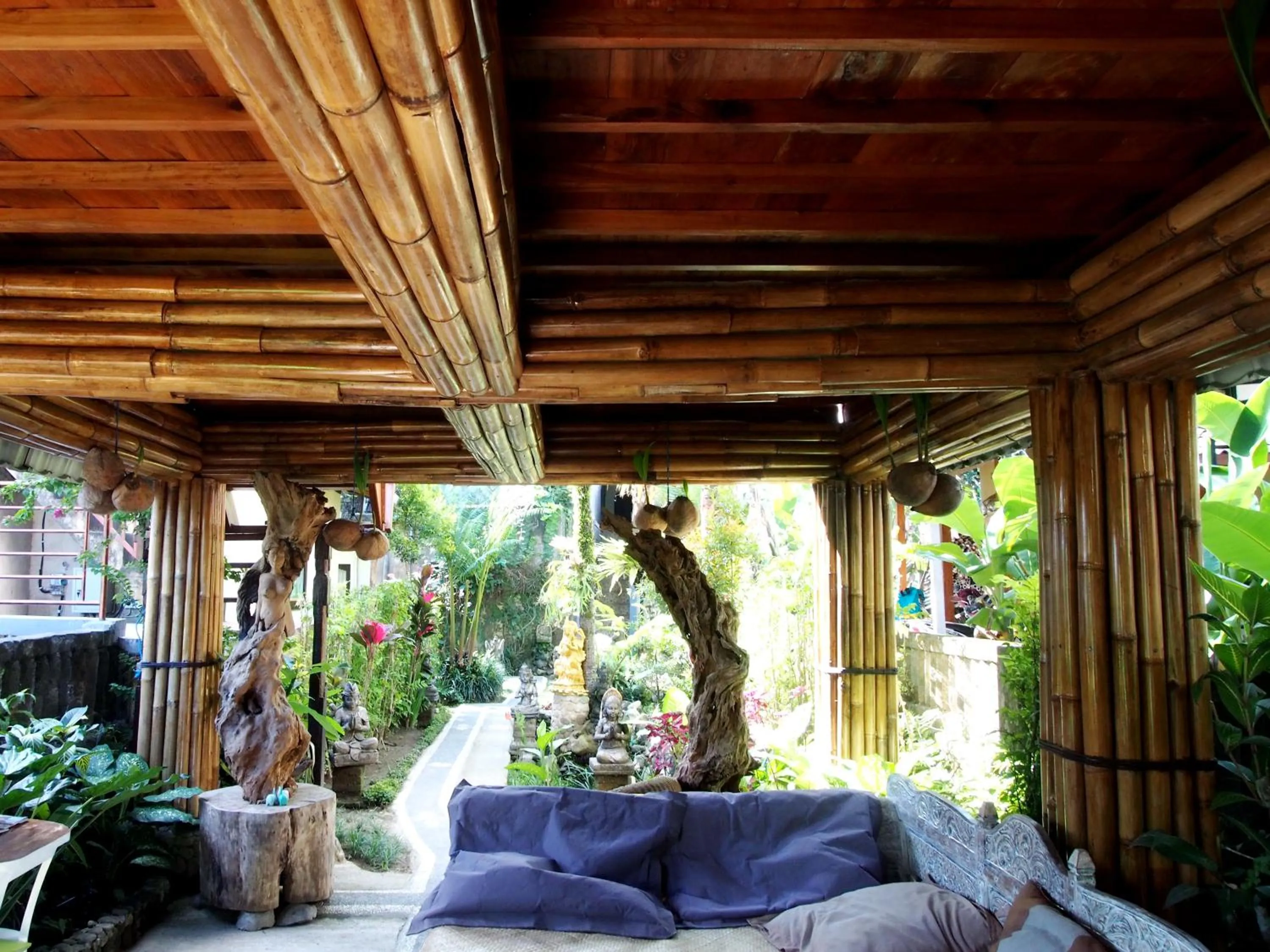 Neighbourhood in Junjungan Suite