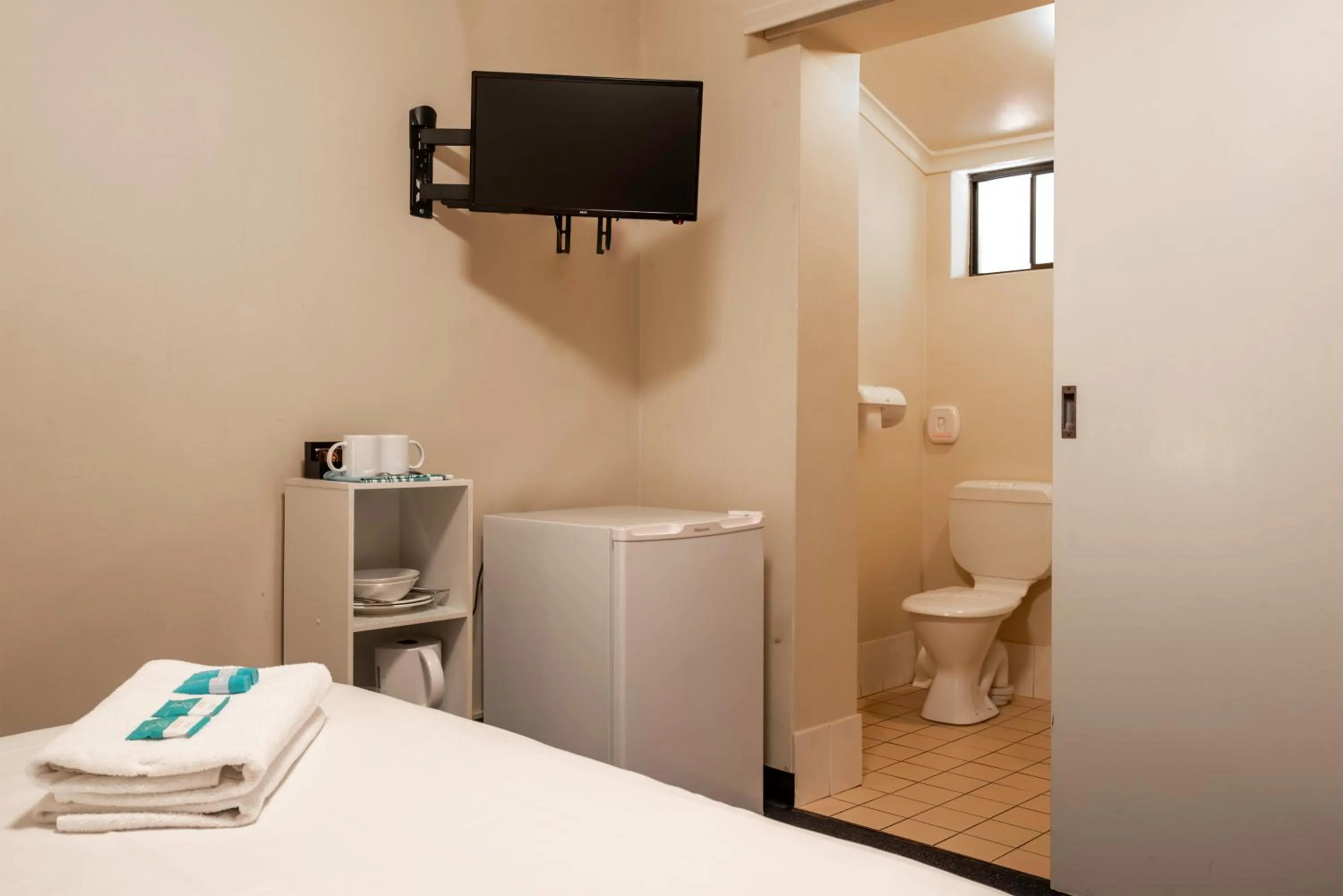 Photo of the whole room in Echo Holiday Parks - Windsor Gardens