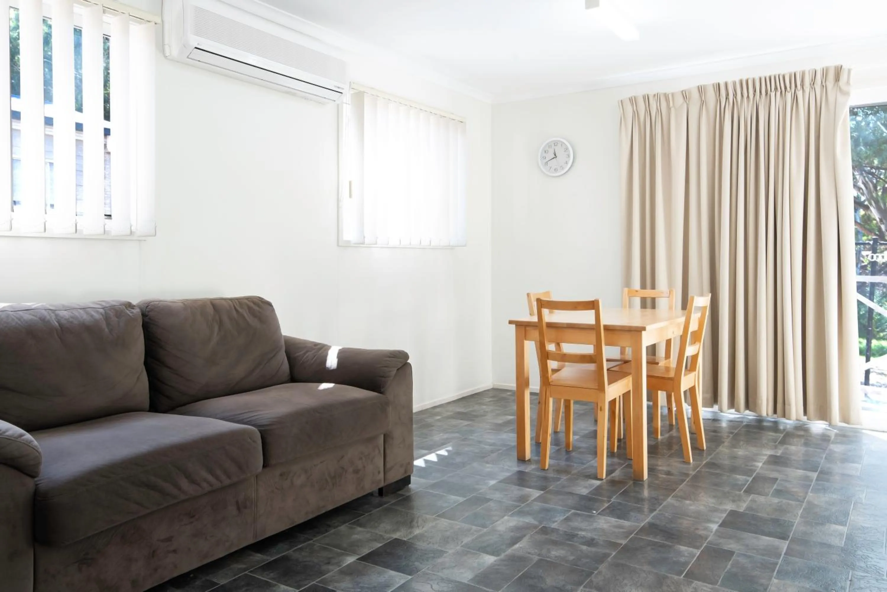 Dining area in Echo Holiday Parks - Windsor Gardens