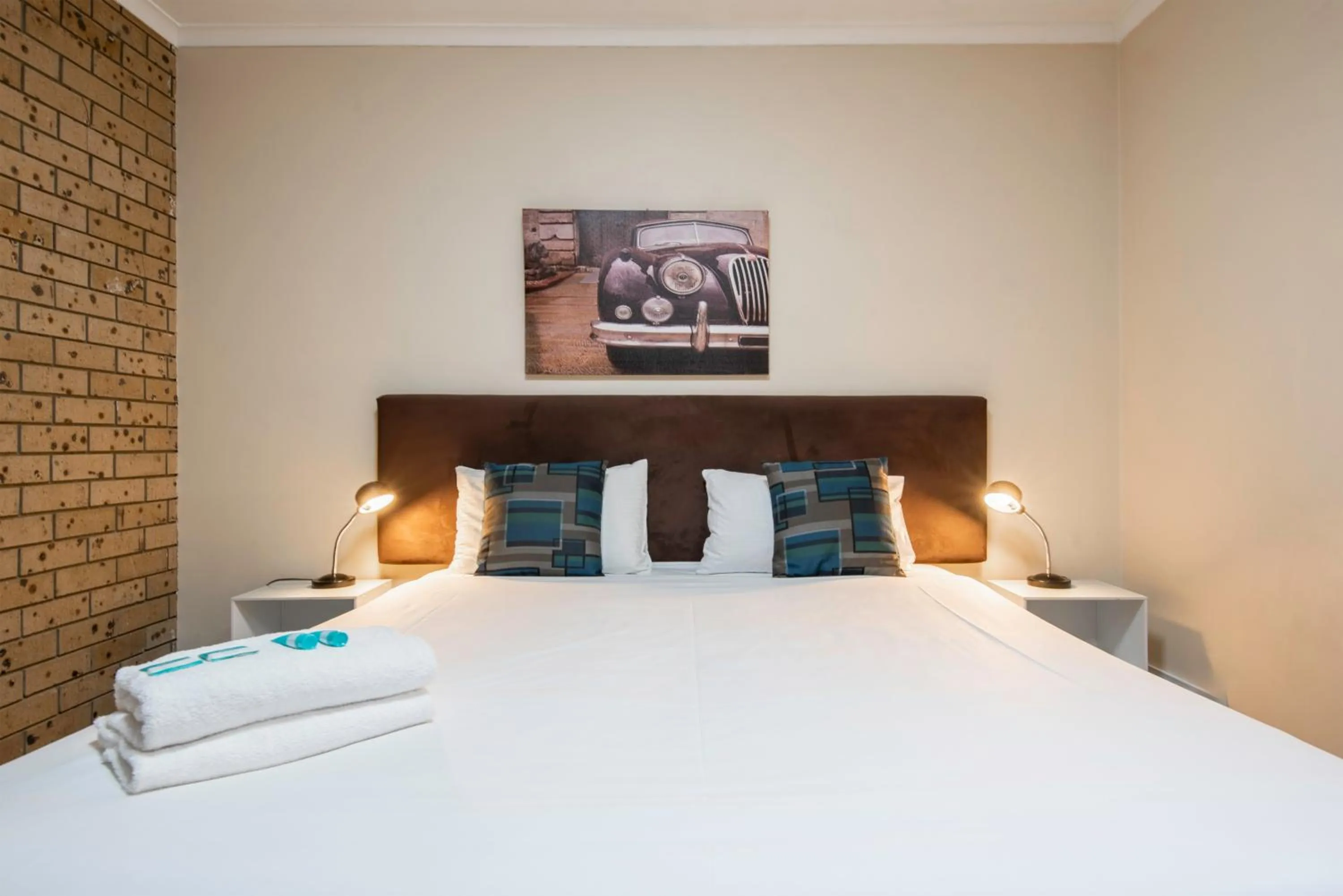 Bedroom, Bed in Echo Holiday Parks - Windsor Gardens