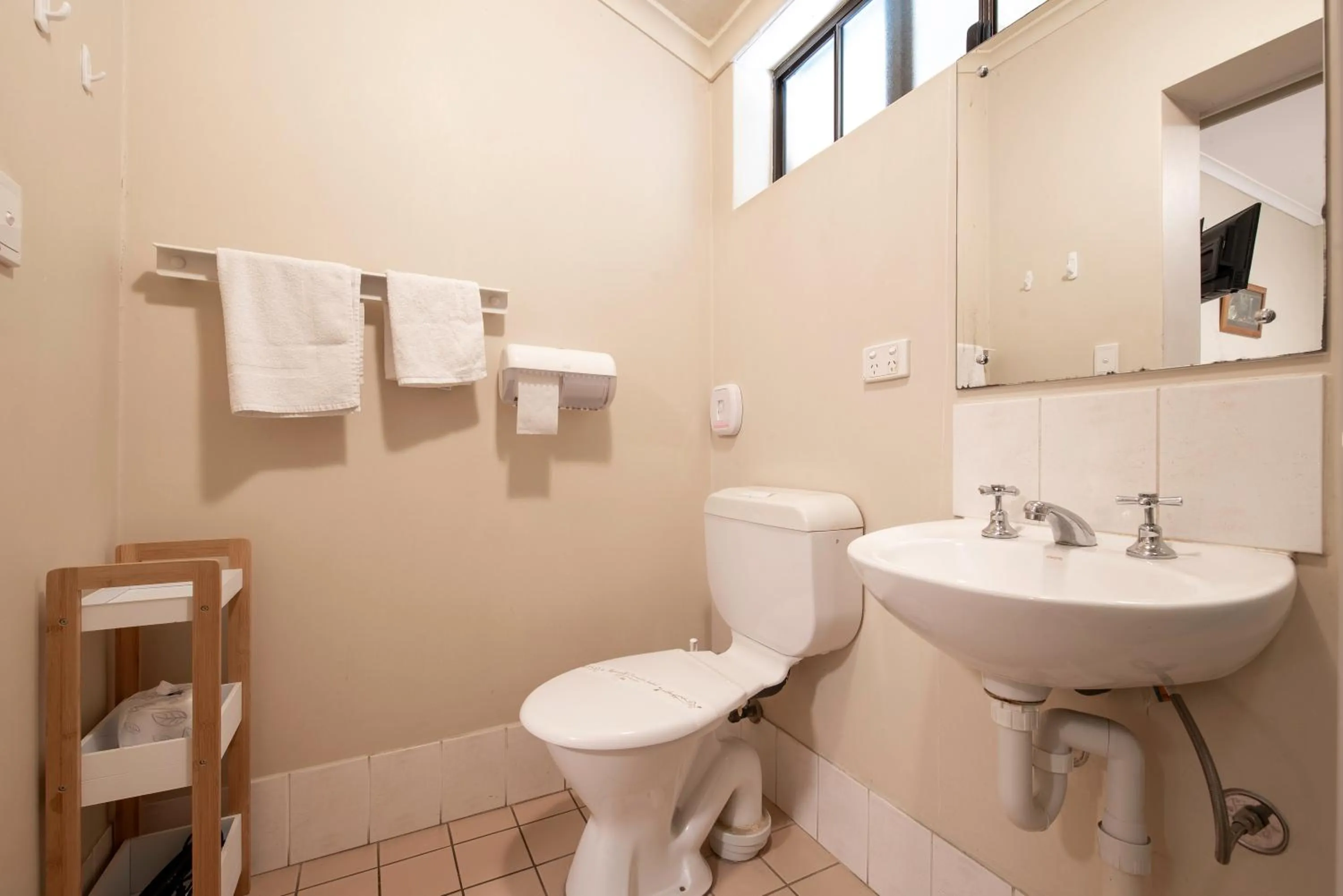 Toilet in Echo Holiday Parks - Windsor Gardens