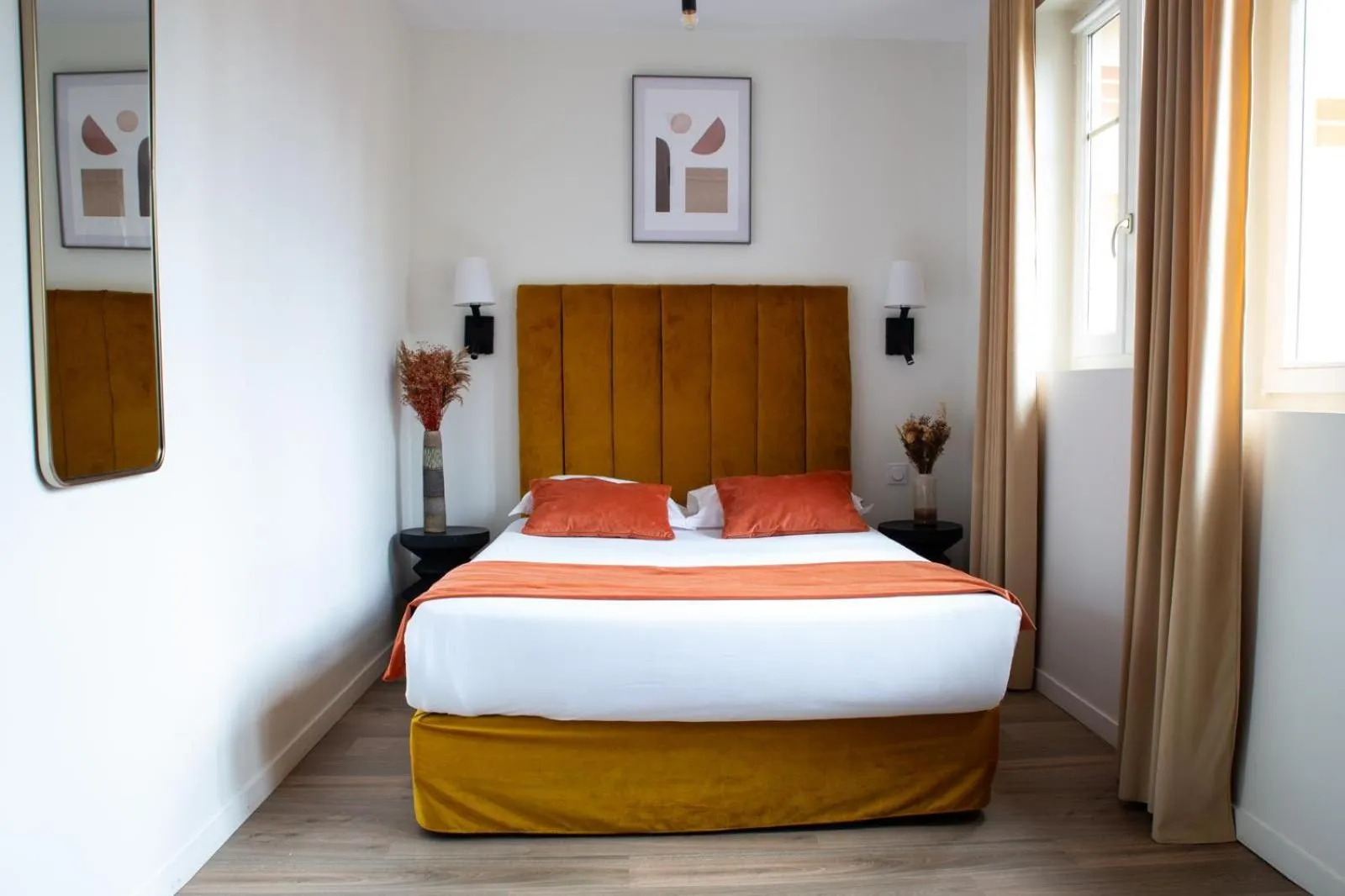 Bed in La Lumière de Paris