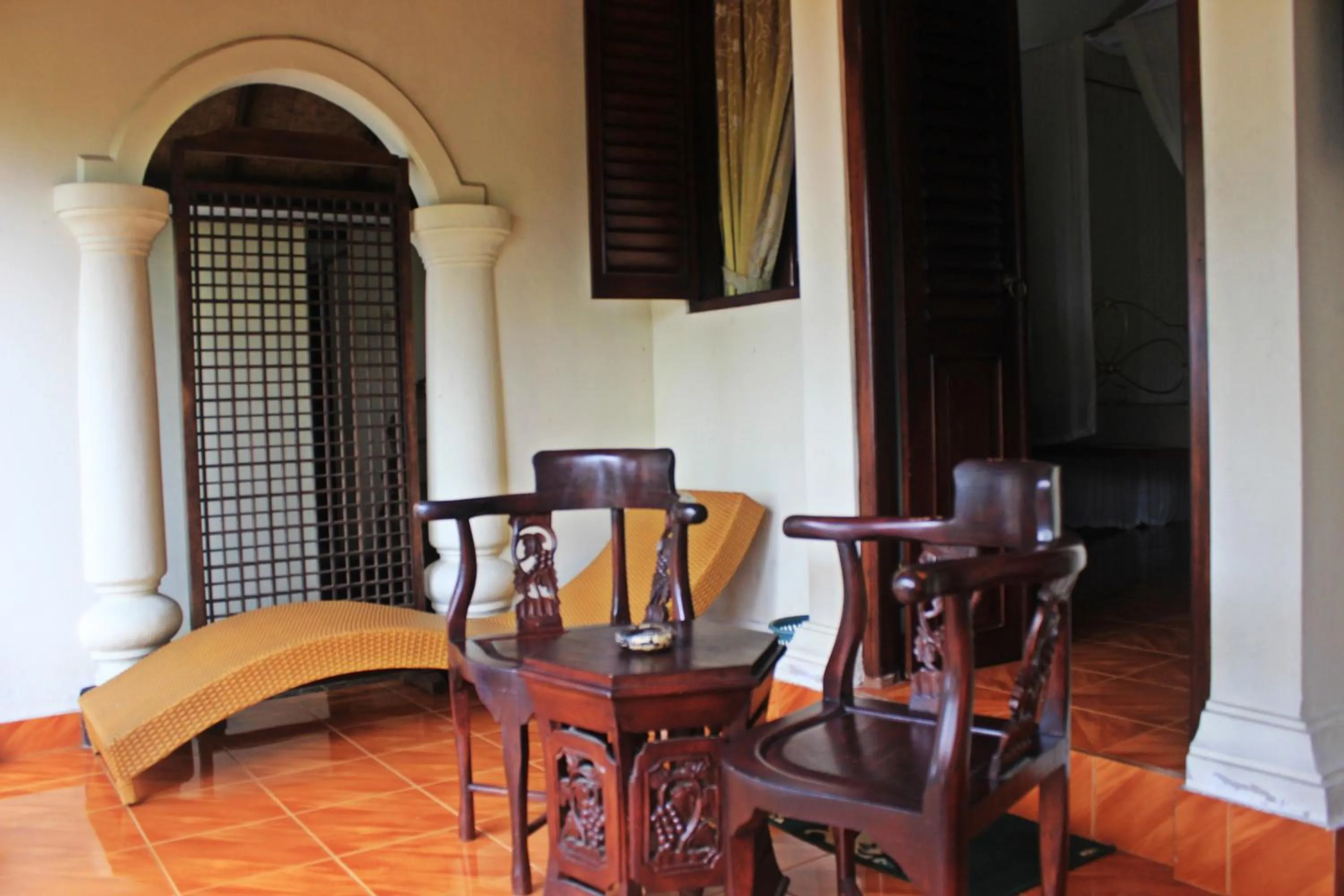 Toilet in Guru Ratna