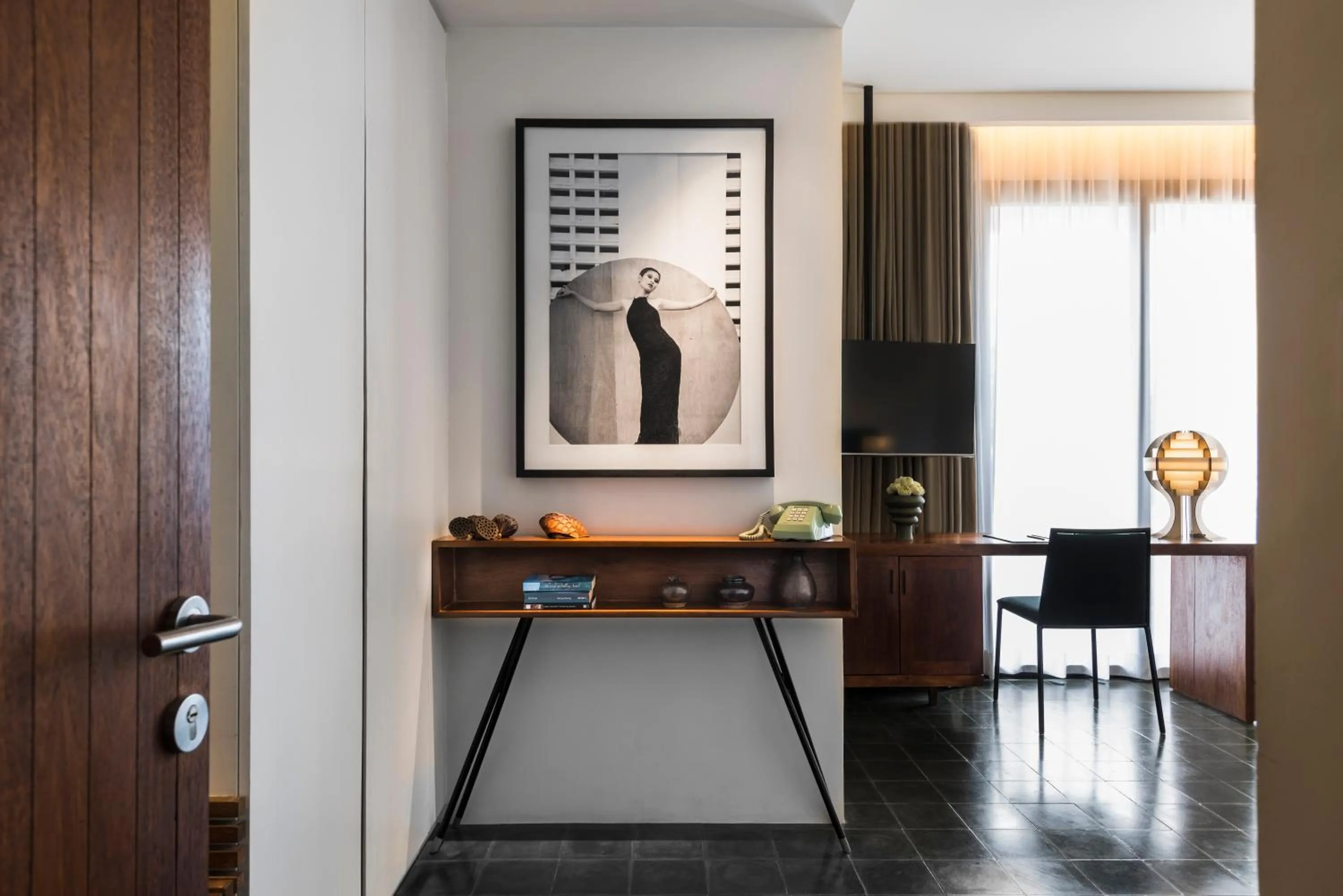 Decorative detail in Viroth's Hotel