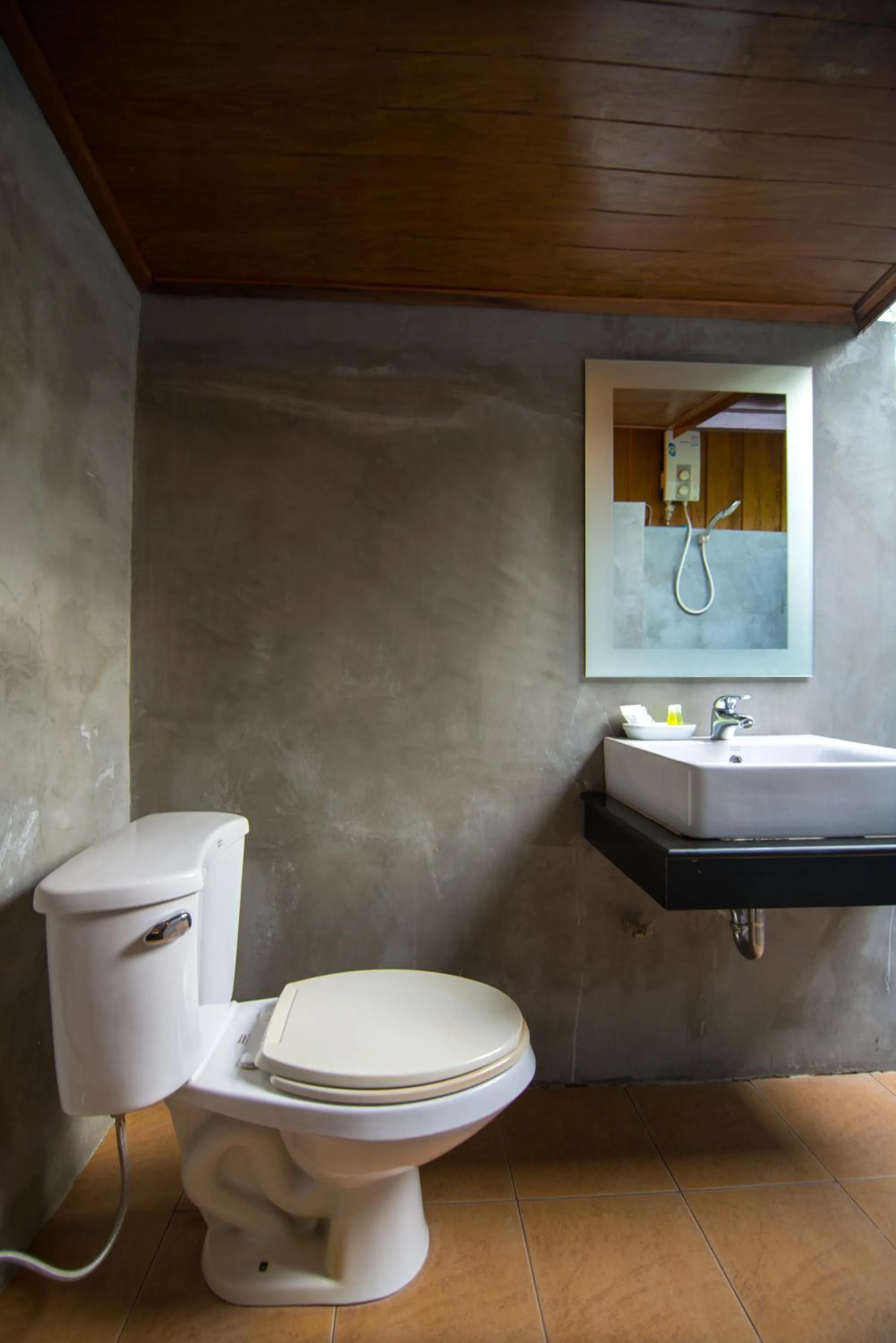 Thiwson Beach Resort - SHA Extra Plus