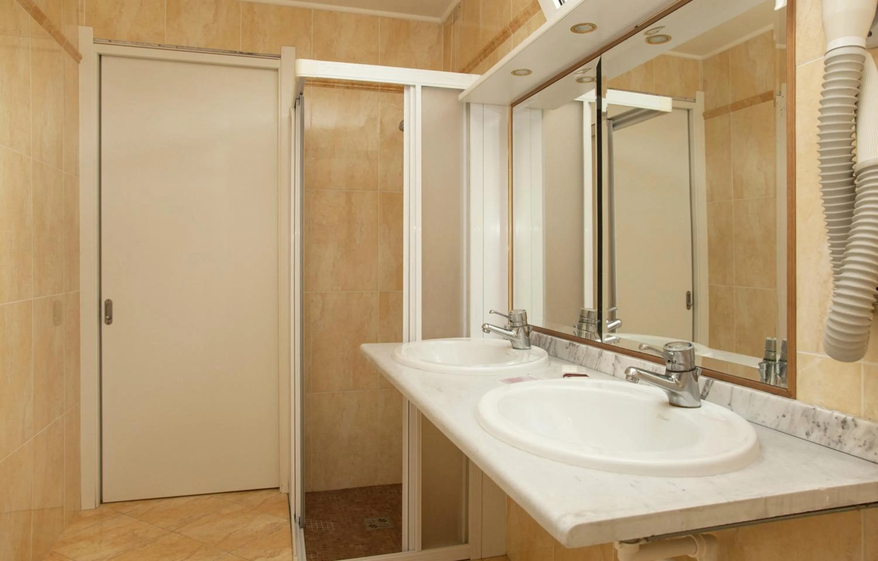 Bathroom in Hotel Panama