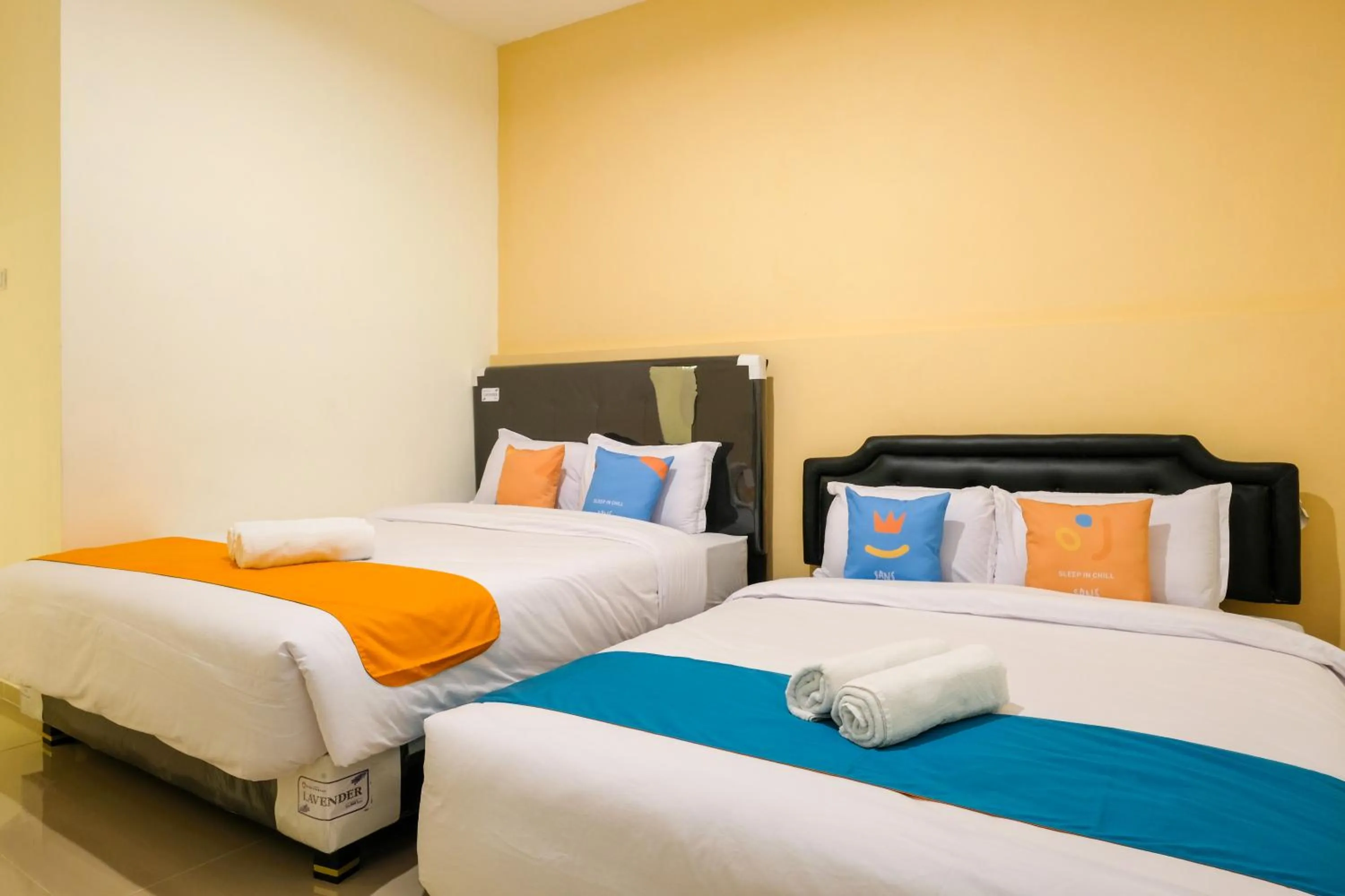 Bedroom, Bed in Sans Hotel Beskalan Malioboro