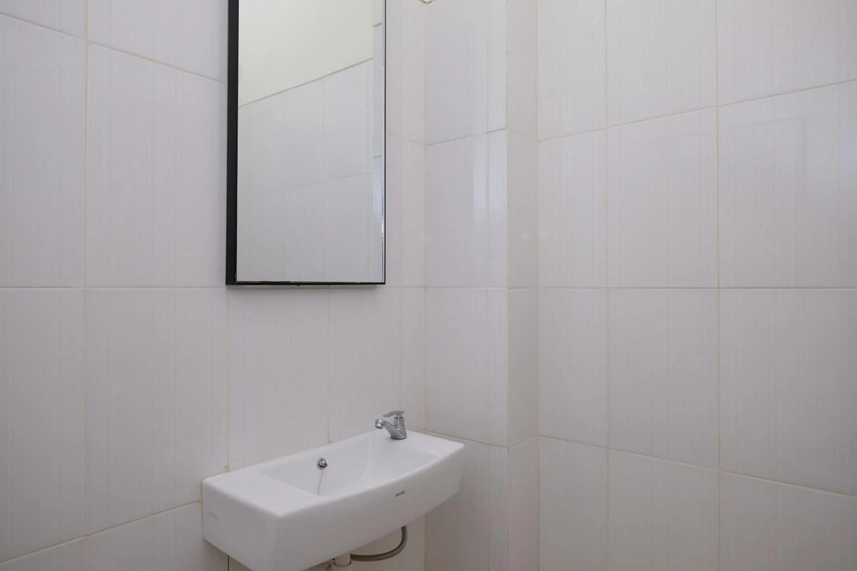 Bathroom in Sans Hotel Beskalan Malioboro