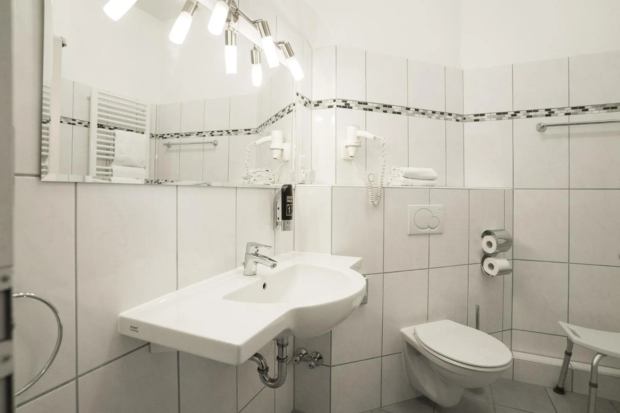 Shower in Trip Inn Parkhotel Bad Ems