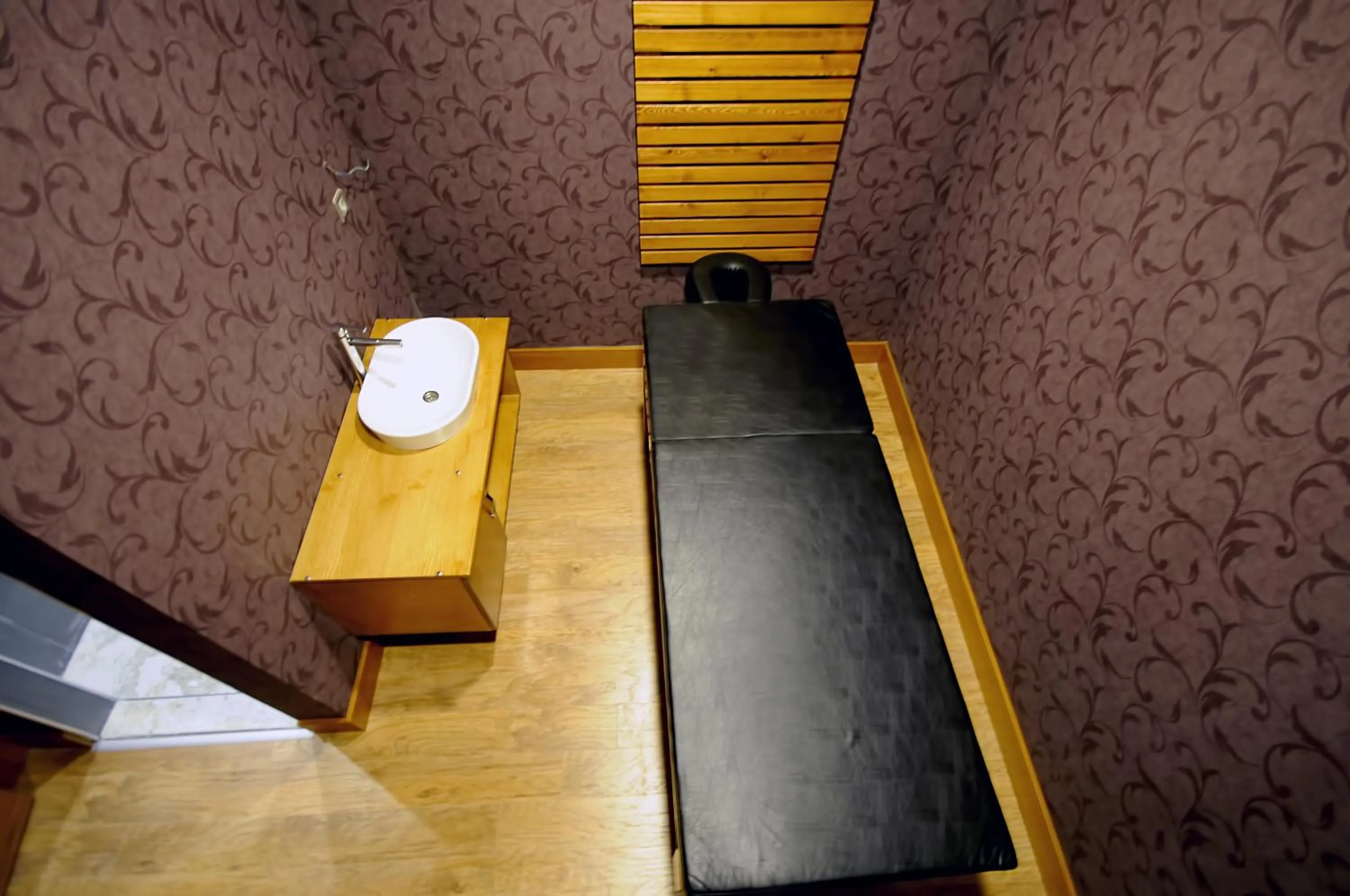 Massage in Elite Hotels Darica Spa & Convention Center