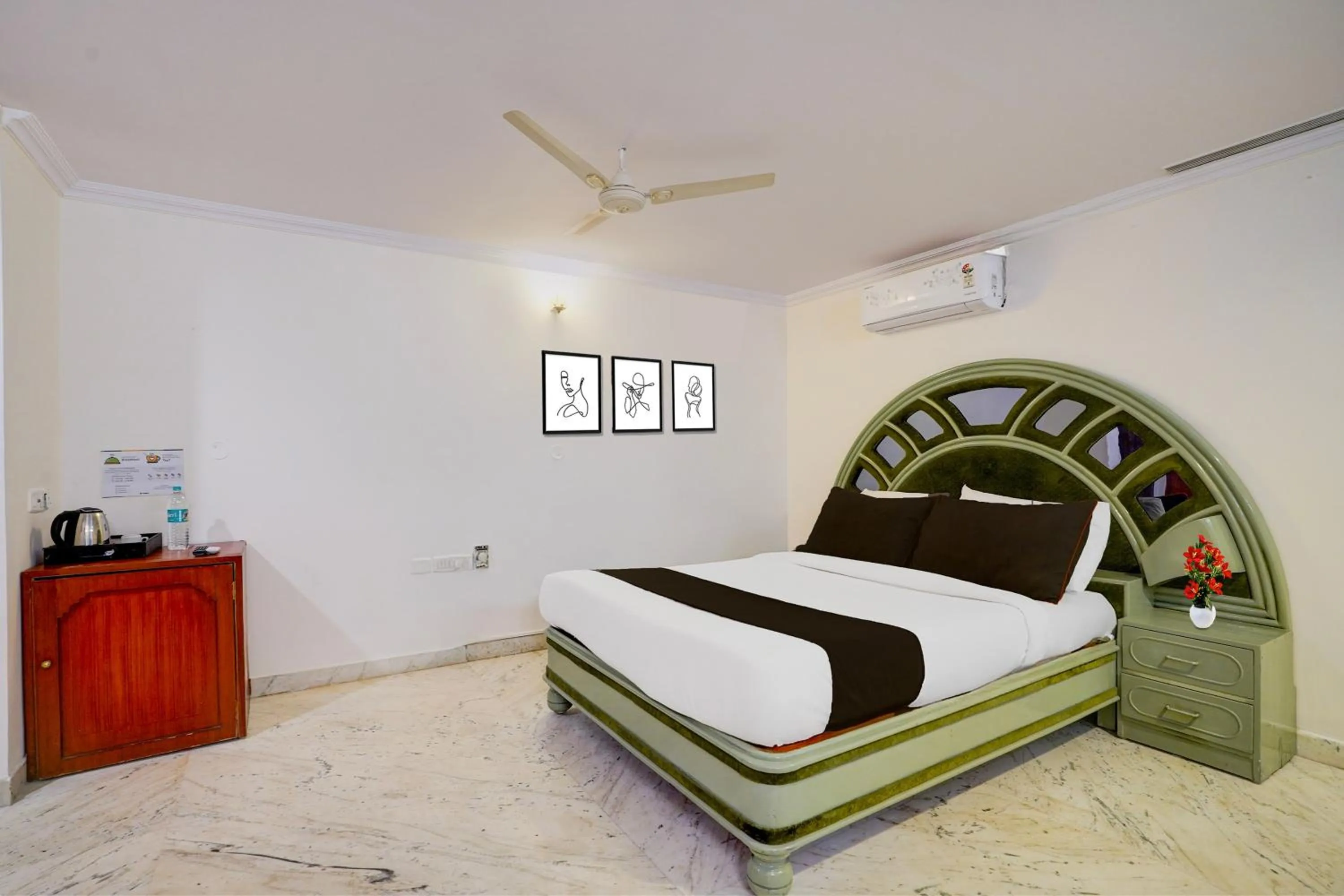 Standard Double Room - single occupancy in Super Townhouse Civil Aviation HAL Road