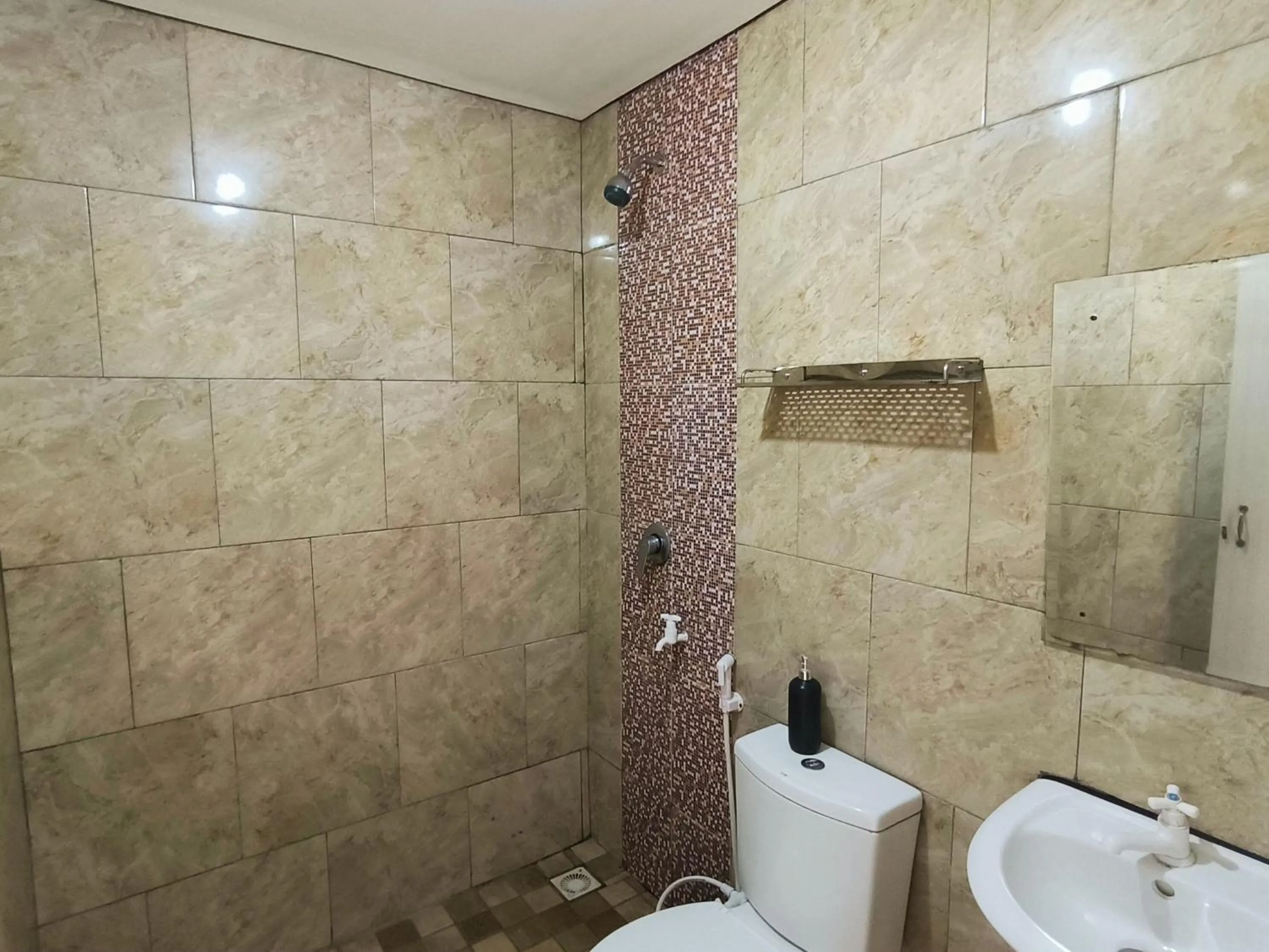 Bandengan Beach Hotel Jepara 2