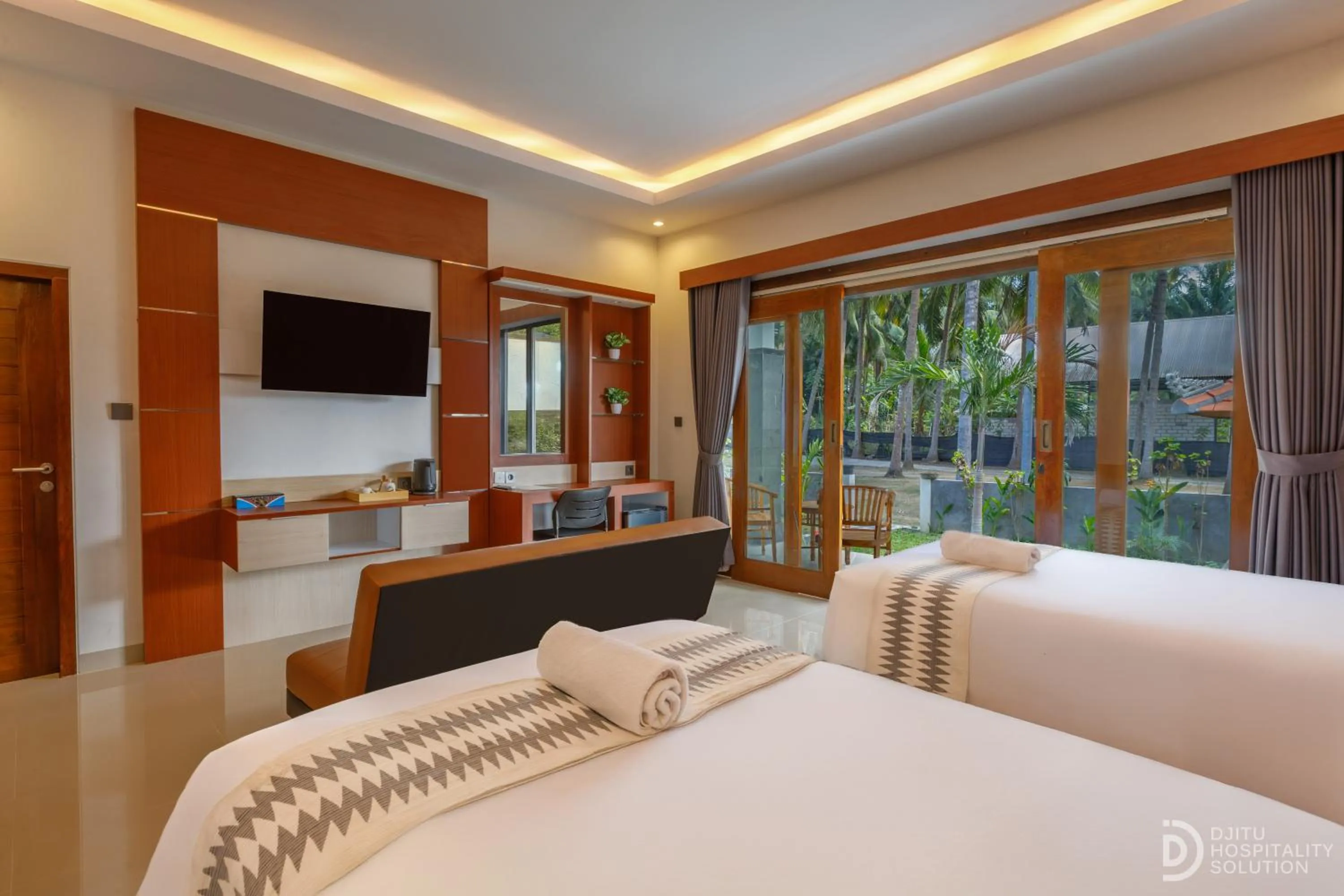 Bedroom, Bed in Coconut Hill Cottage