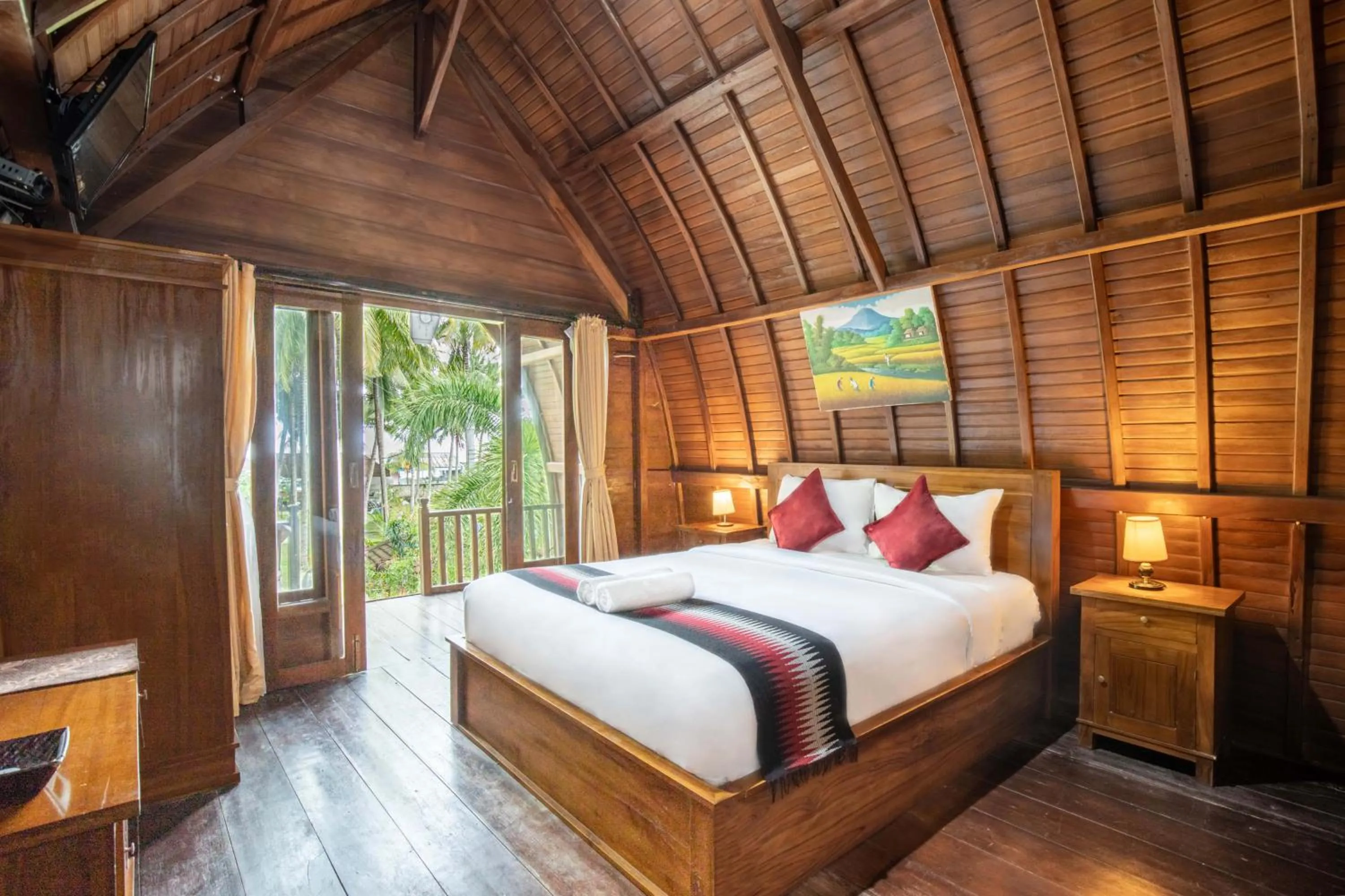 Bed in Coconut Hill Cottage