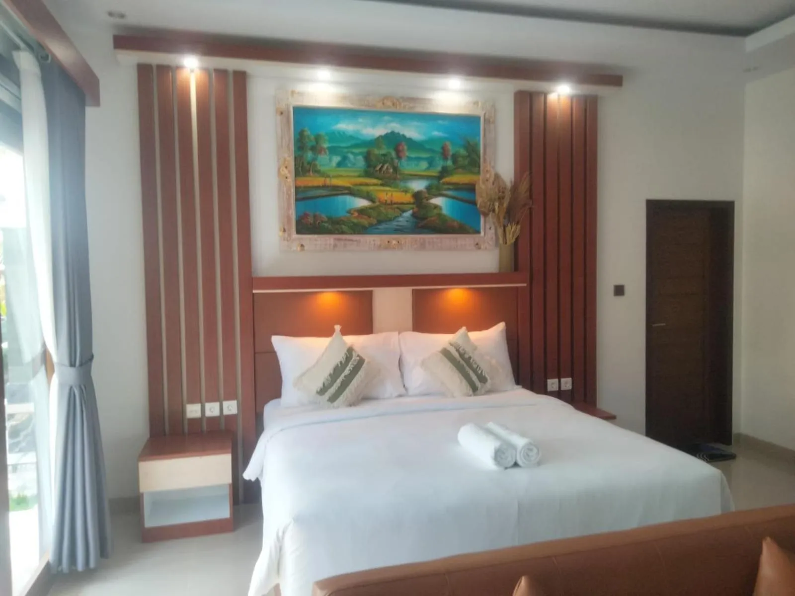 Bed in Coconut Hill Cottage