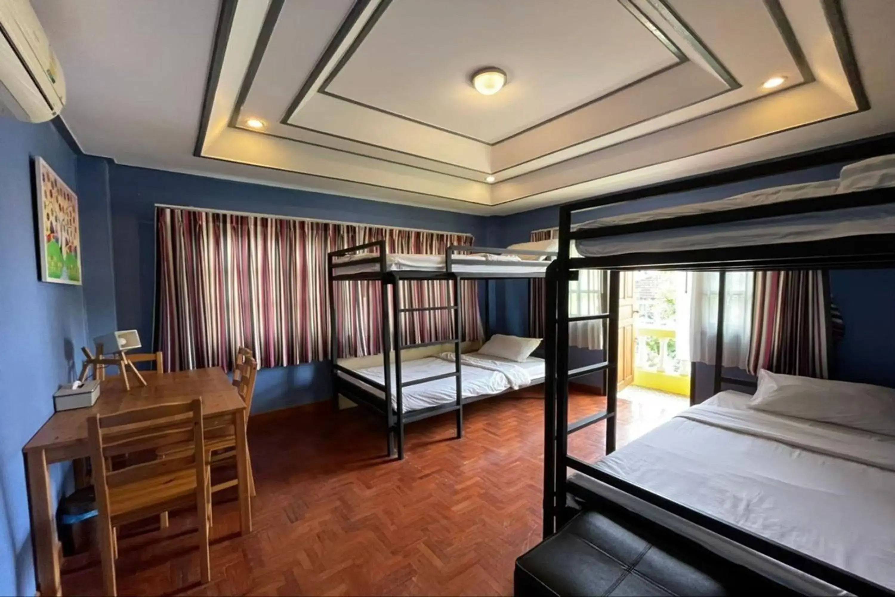 Quadruple Room with Shared Bathroom in Norn-Nanta House Quadruple Room with Shared Bathroom in Norn-Nanta House